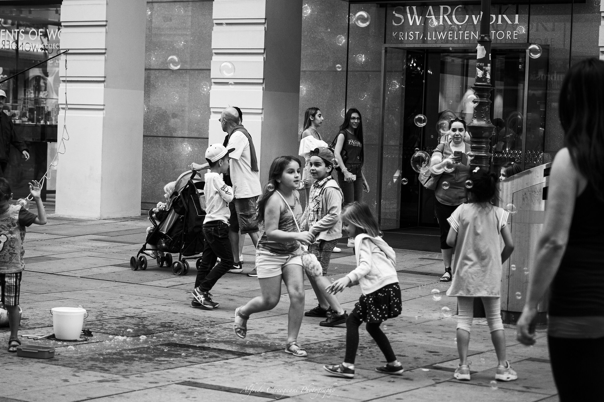 Children playing in Graz (Austria)