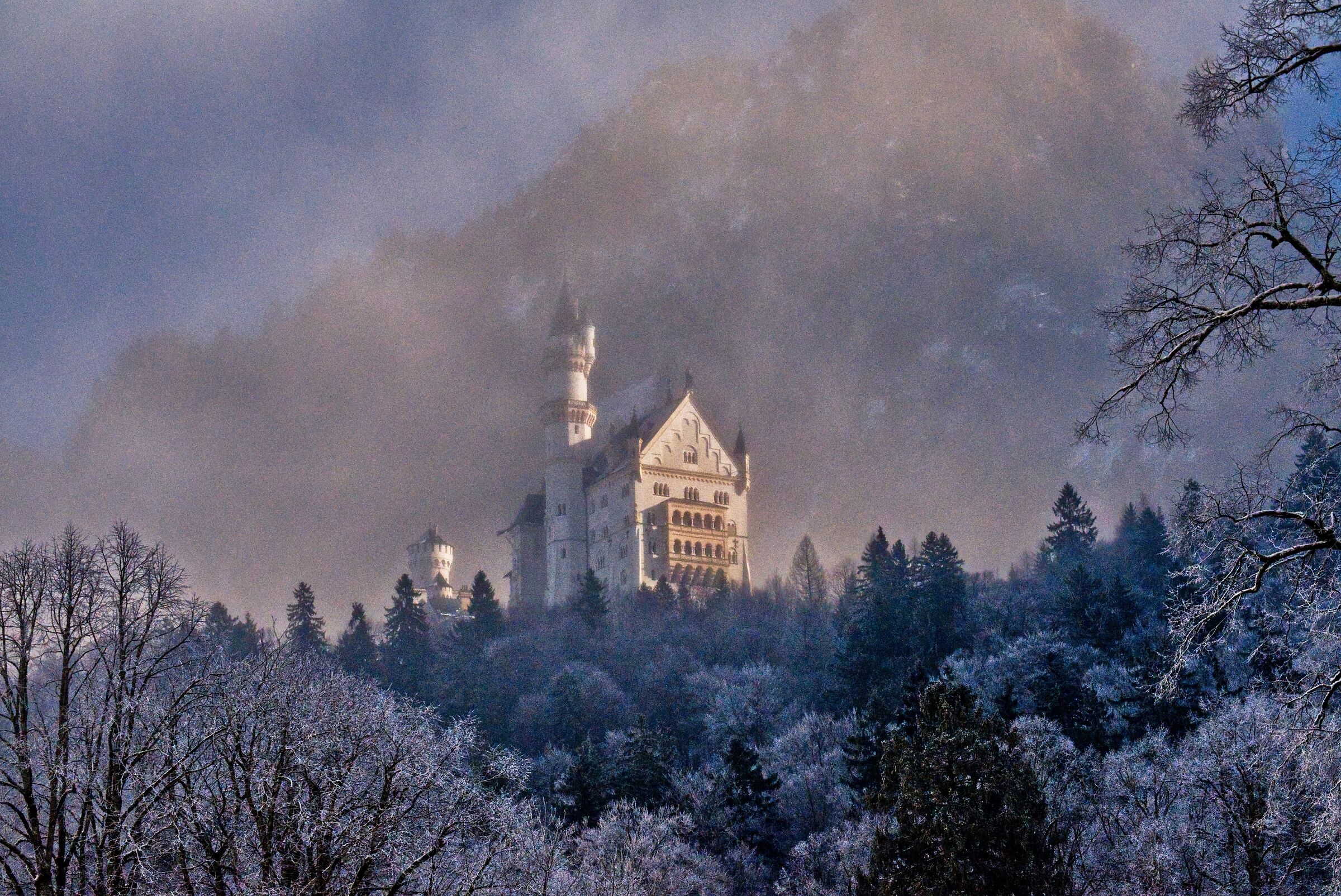 Neuschwanstein Schloss - Germany - Hohenschwangau