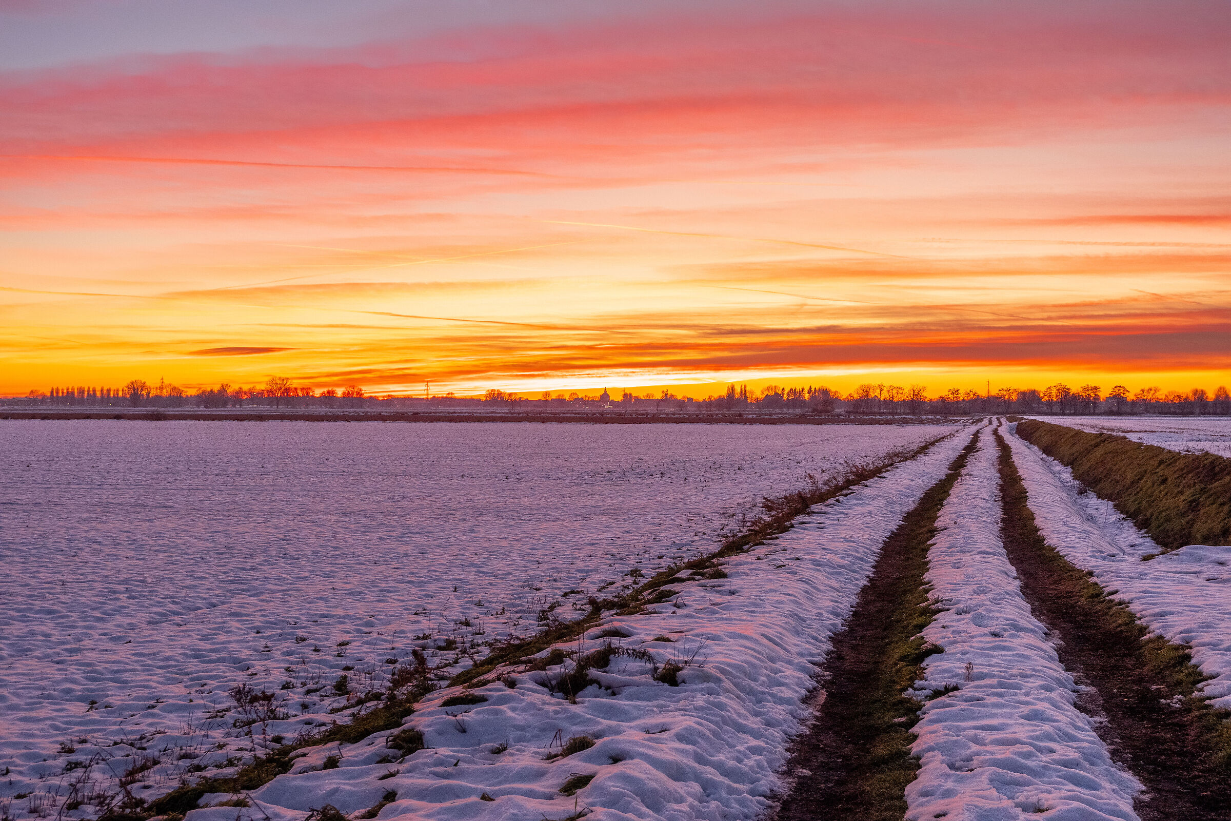 Towards Pavia on the medieval road
