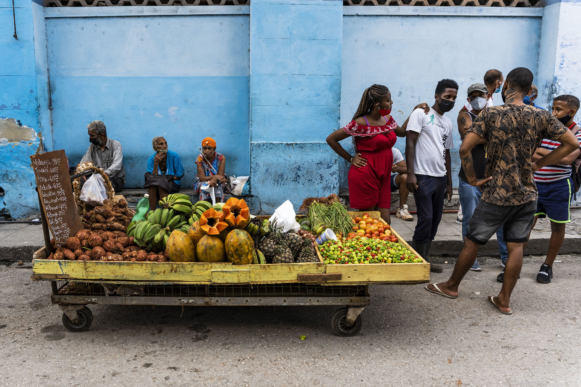 Carretto di frutta e generazioni