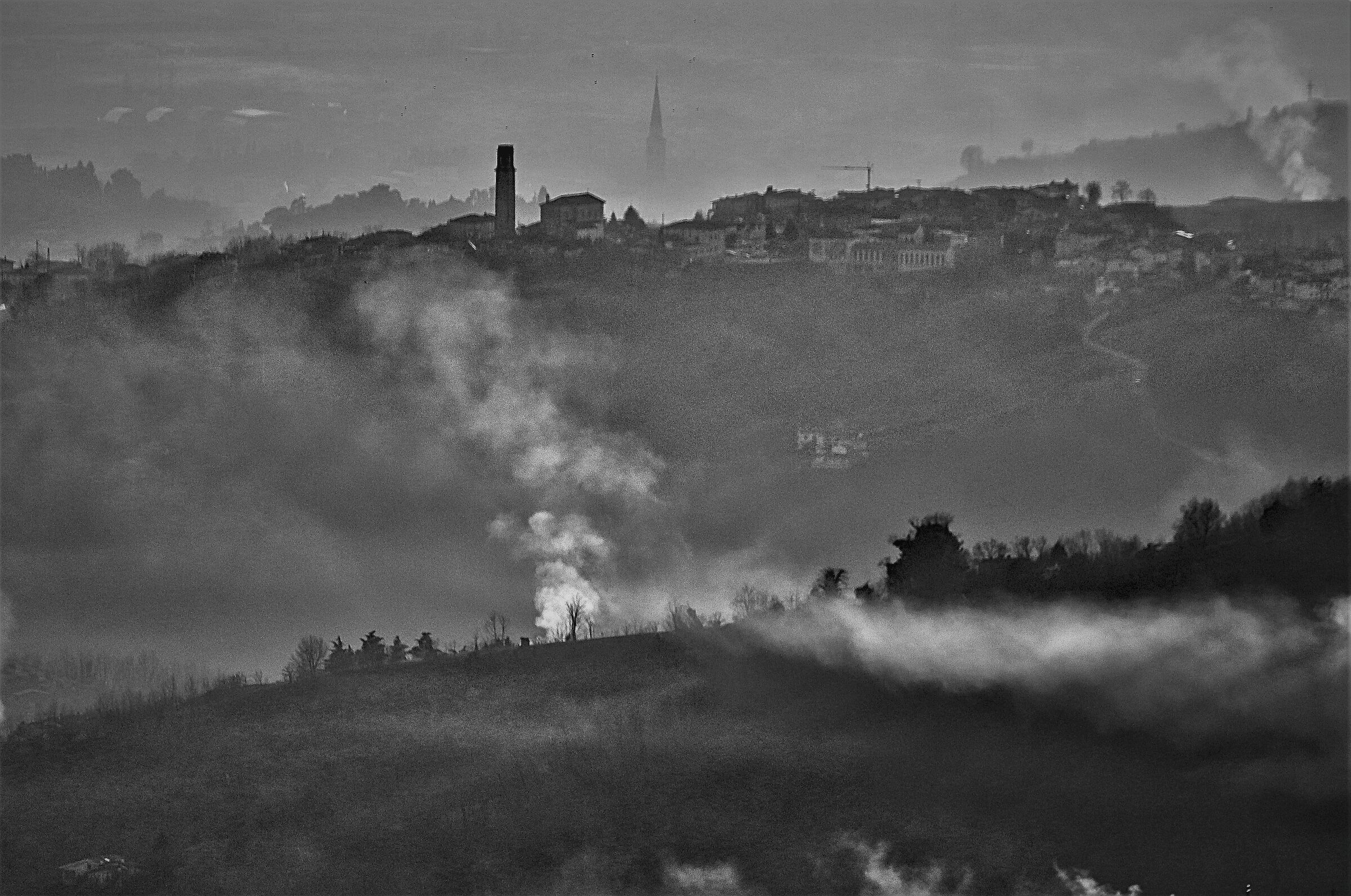 B/W bassanesi_3 Hills
