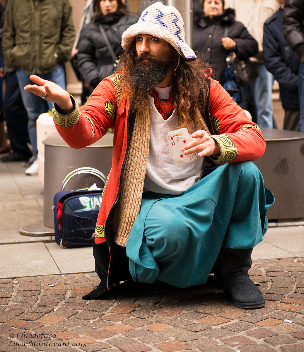 Prestigiatore di strada