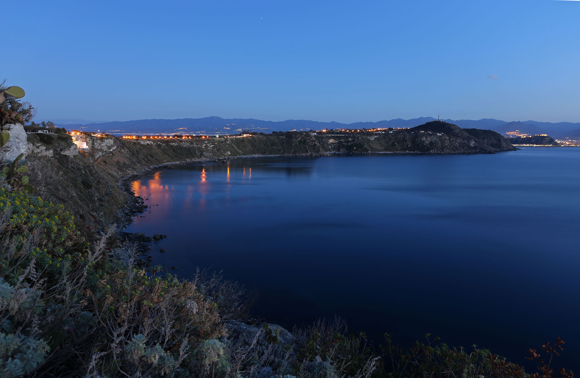 Capo Milazzo all'ora blu