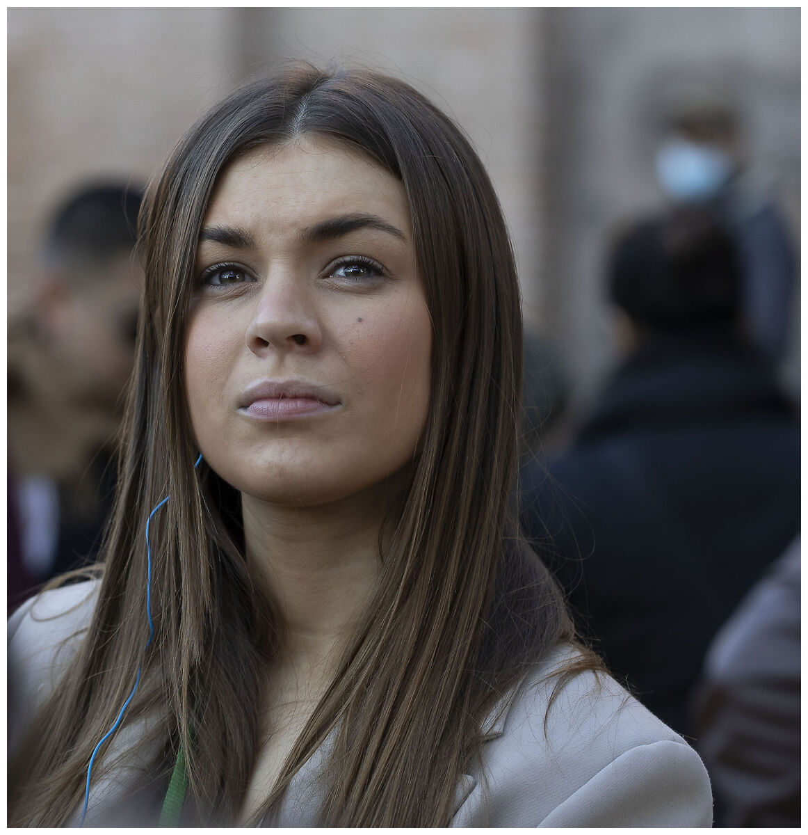 Immersa in qualche pensiero