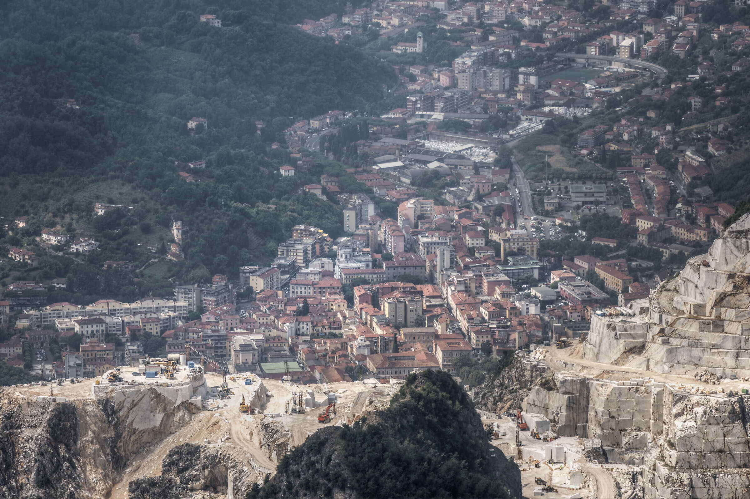 Carrara e le sue cave di marmo
