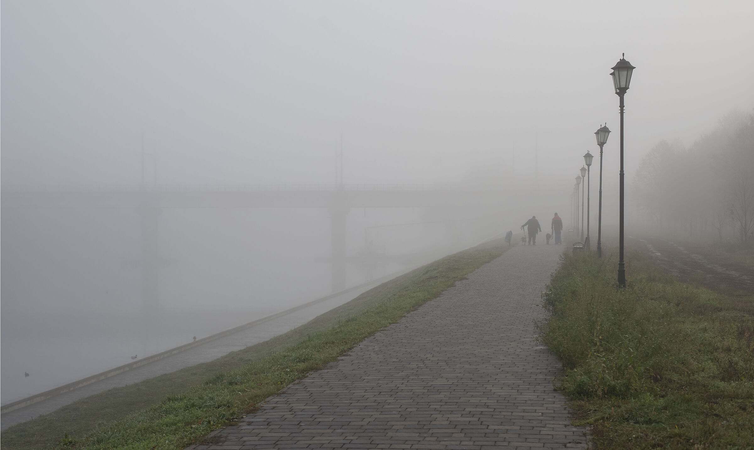 Le mura nebbiose di novembre...
