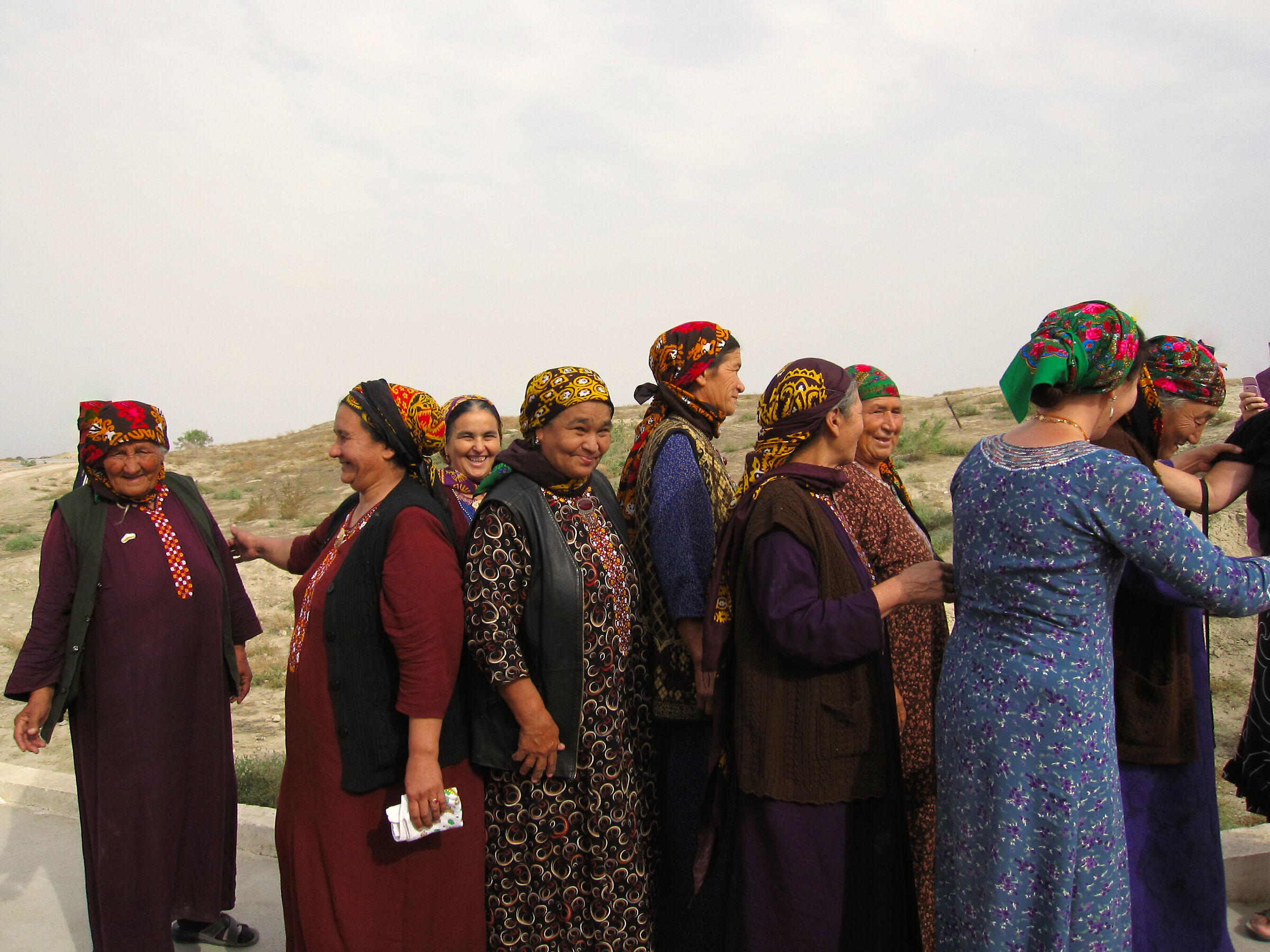 In fila per la preghiera