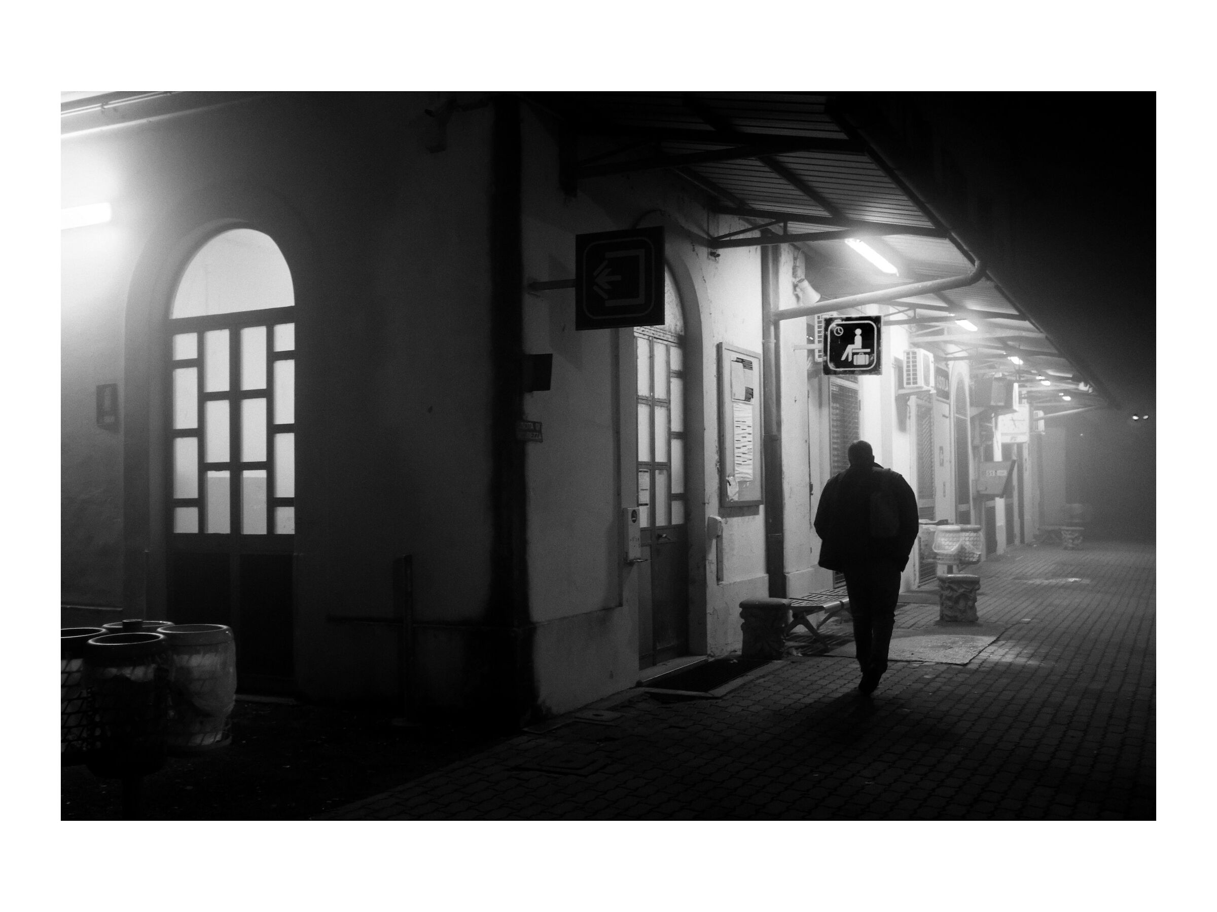 Fog, cold and waiting . .