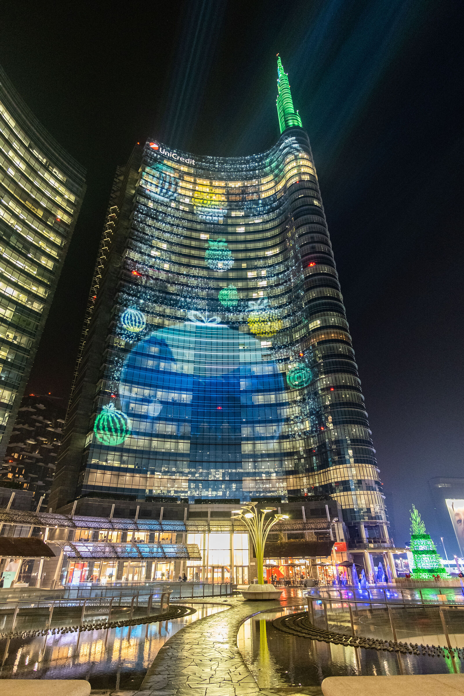 Piazza Gae Aulenti  - Milano