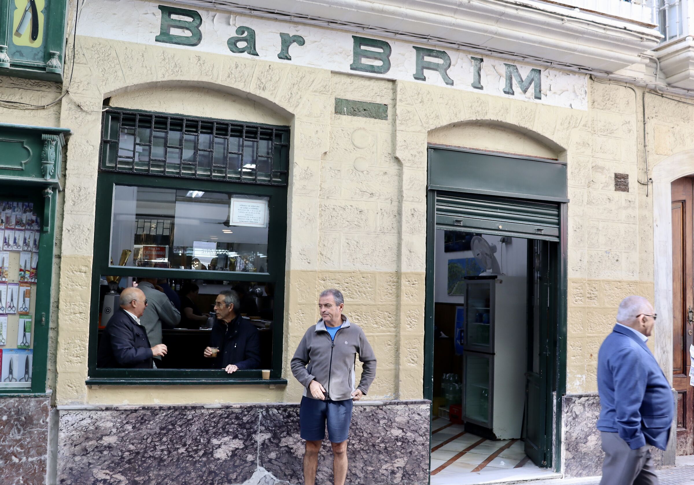Bar Brim