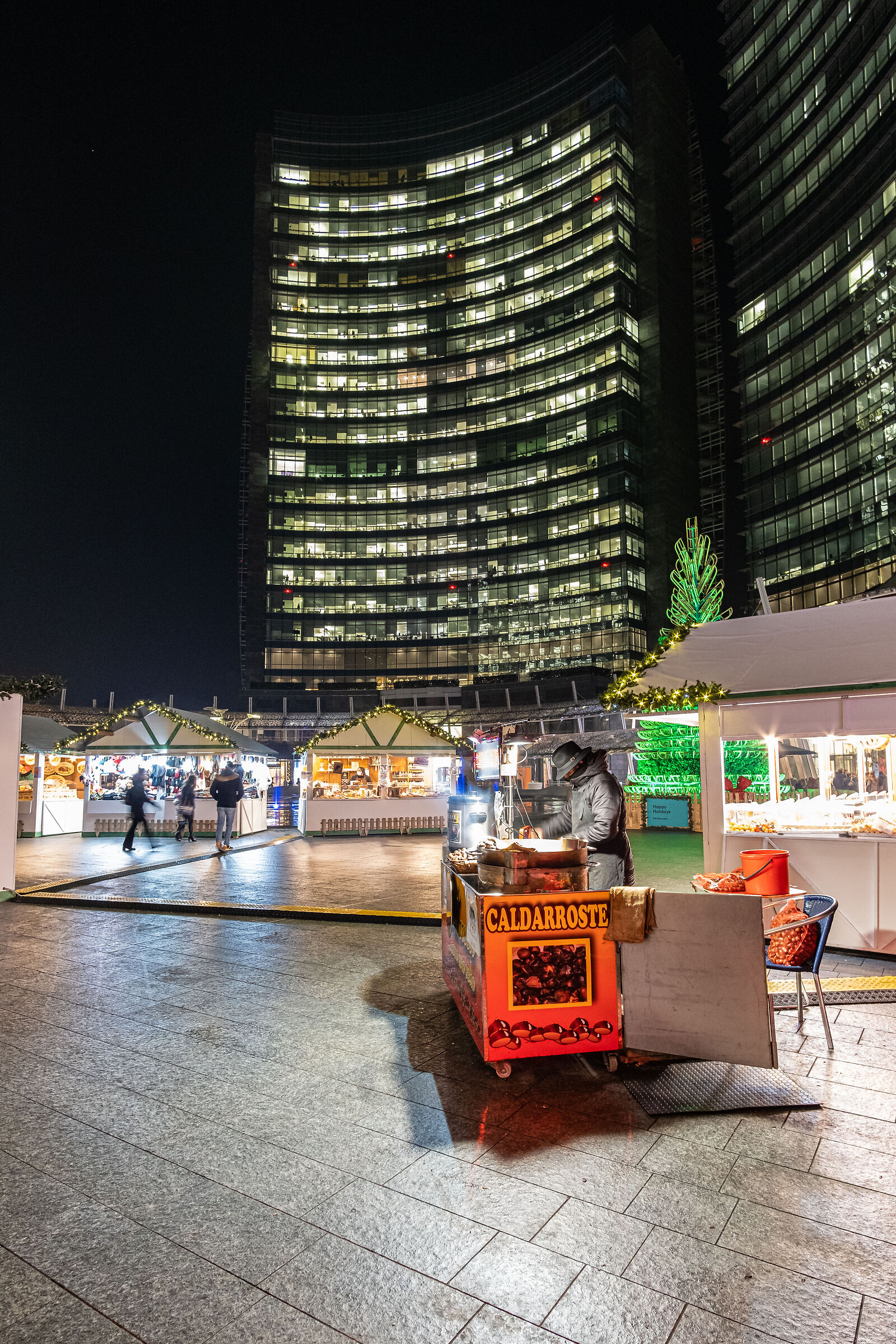 Piazza Gae Aulenti  - Milano