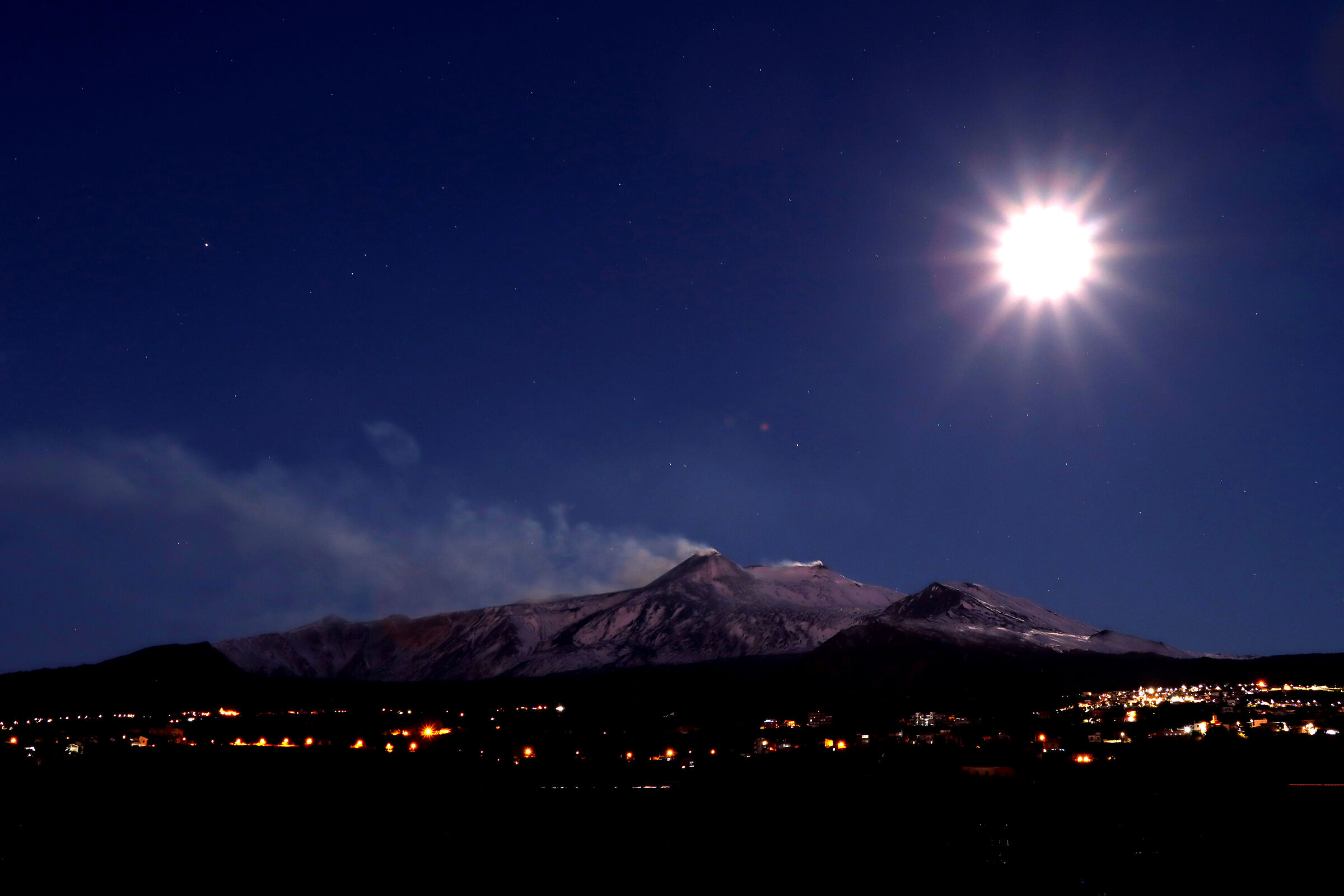 Etna e Luna.