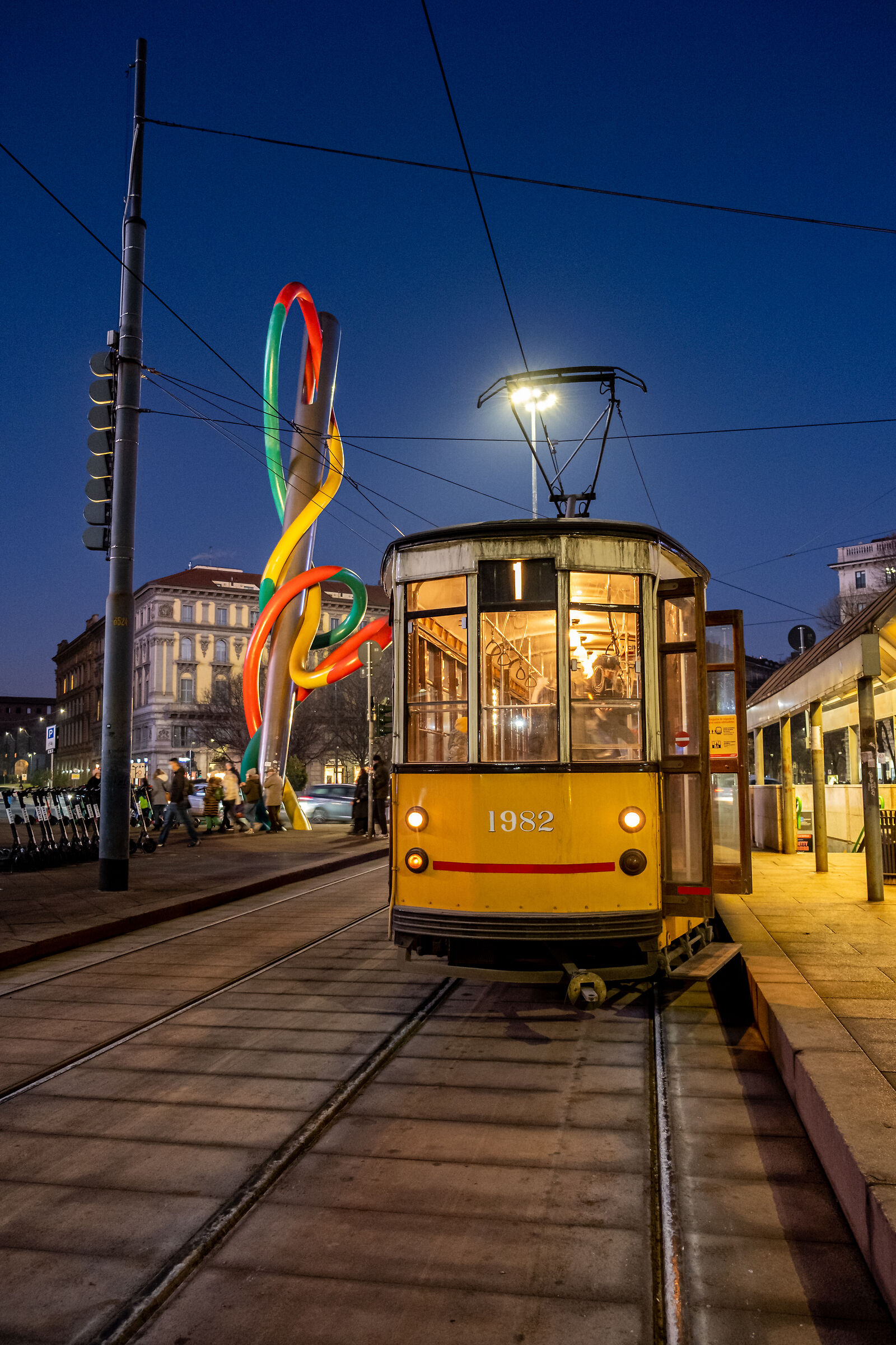 Piazzale Cadorna - Milan