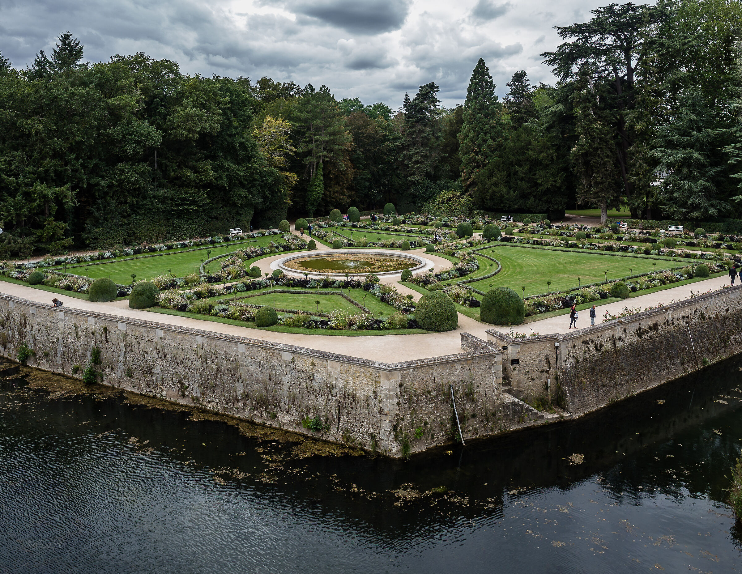 castle gardens chenonceau