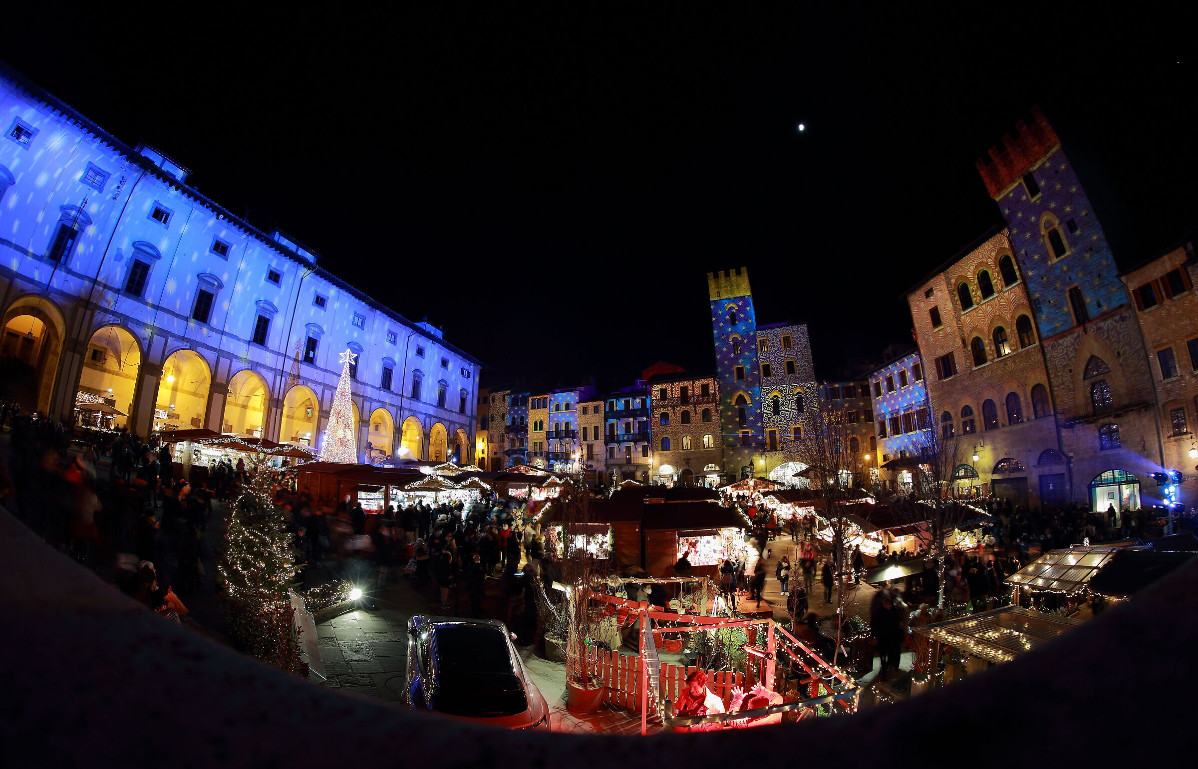 Auguri e luci da Arezzo