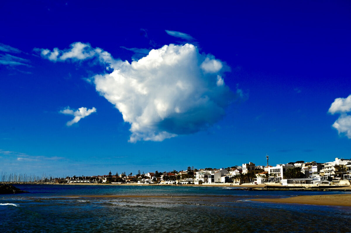 The Fantozziana cloud