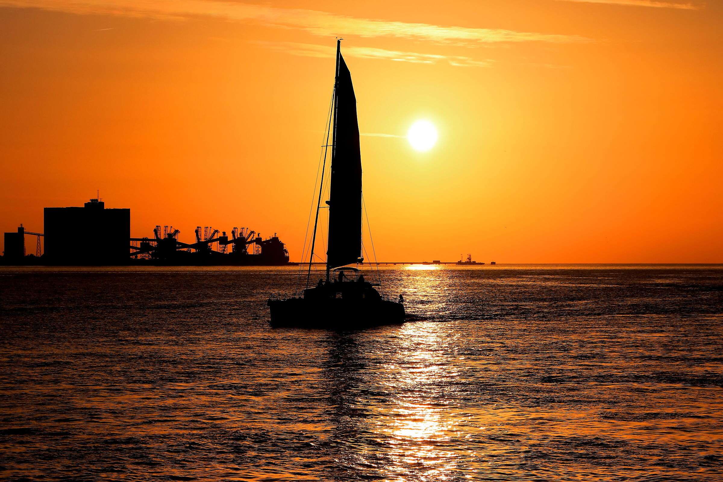 Tramonto sul fiume Tago