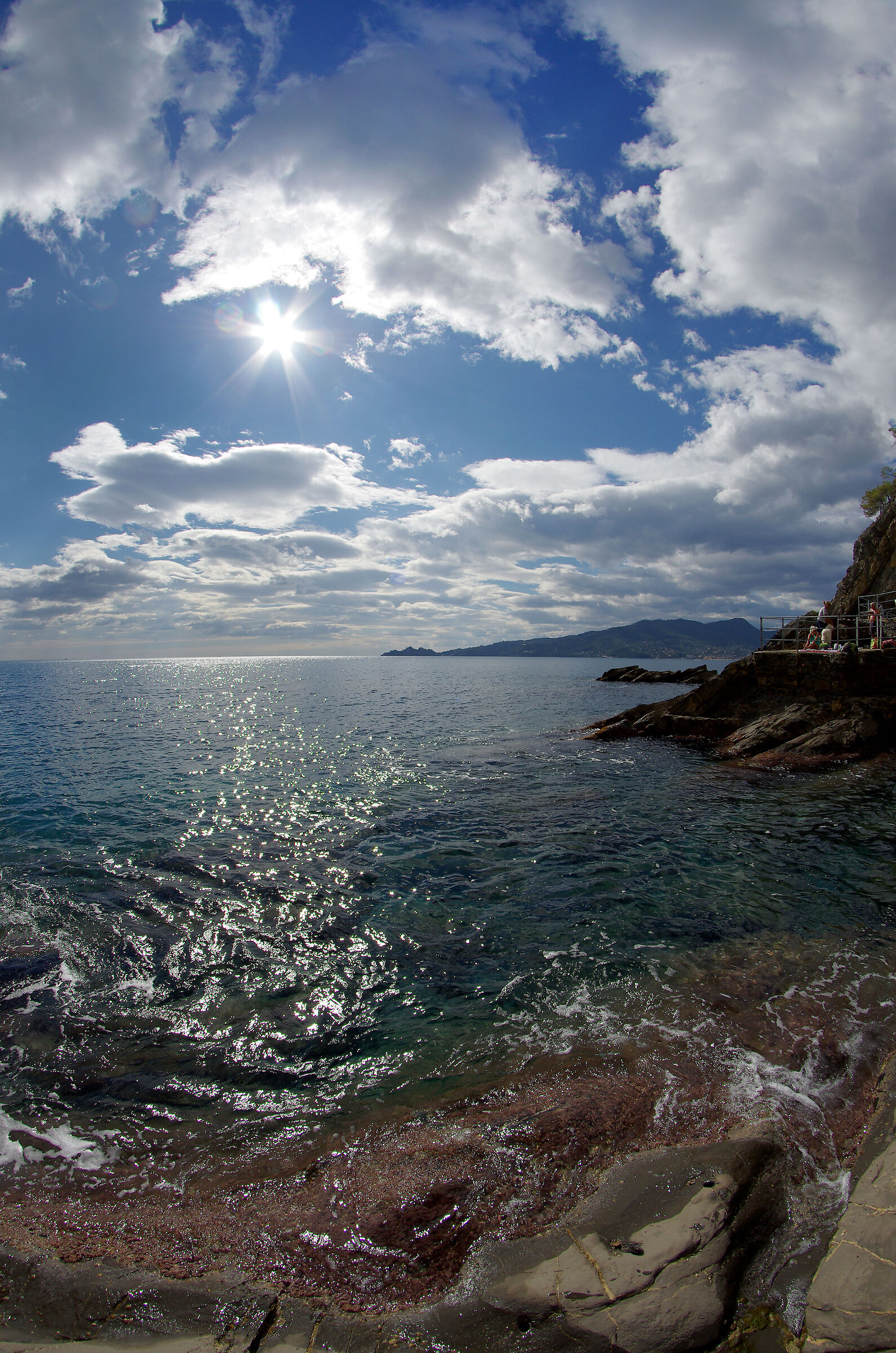 Passeggiando lungo la scogliera di Zoagli