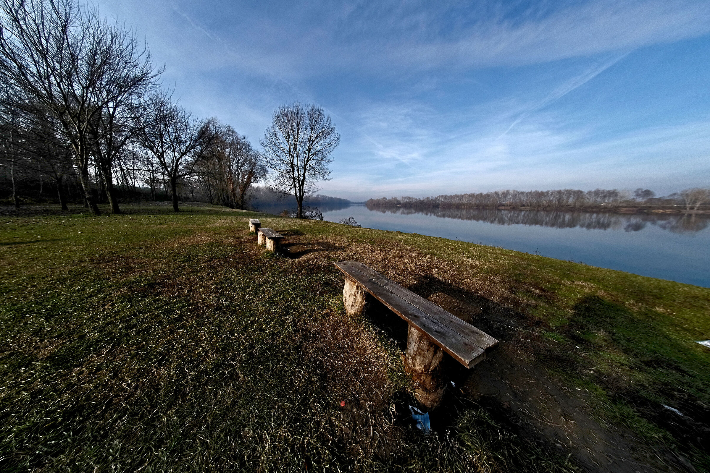 quiete lungo il po....