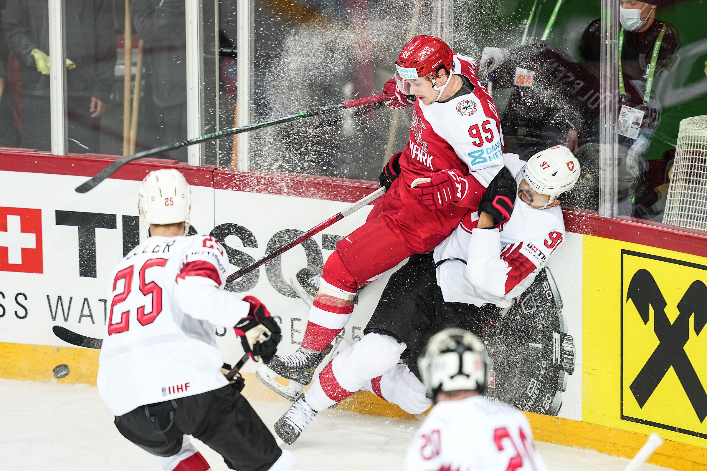 iihf Riga, sui-den