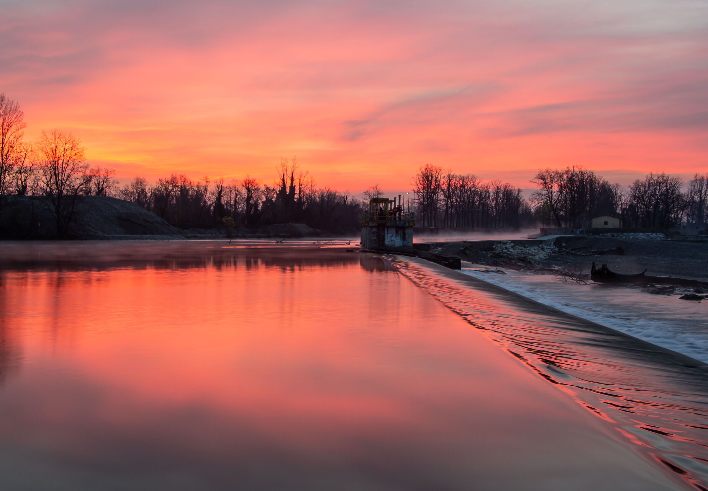 Alba Sull'Adda presso presa Canale Vacchelli