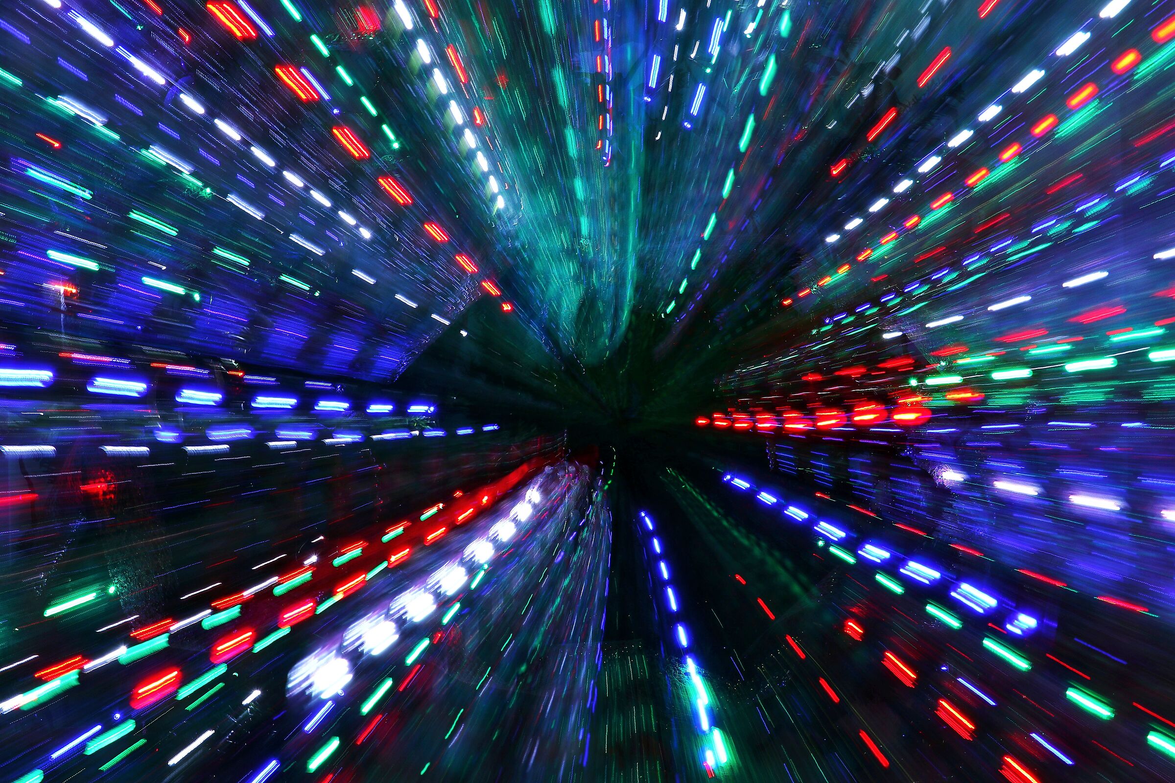 Giocando con luci colorate: burst zoom