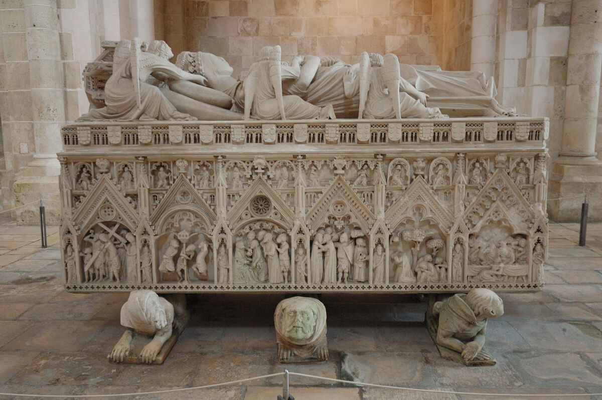 Tomb of Dona Ines de Castro