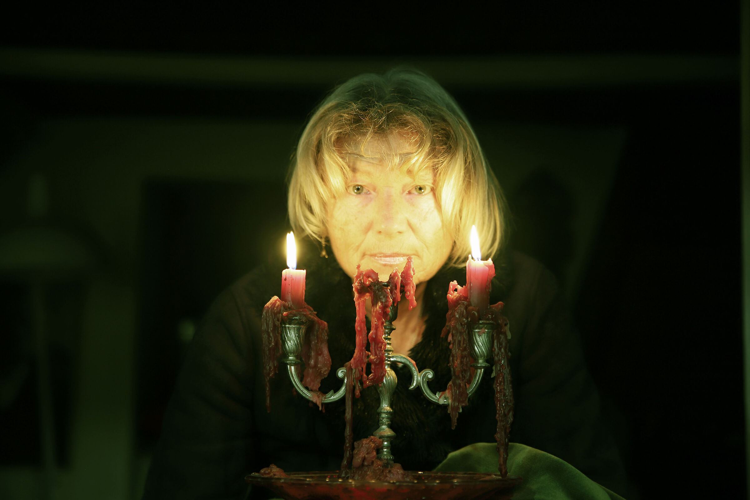 Not too much in focus not to go on fire .......