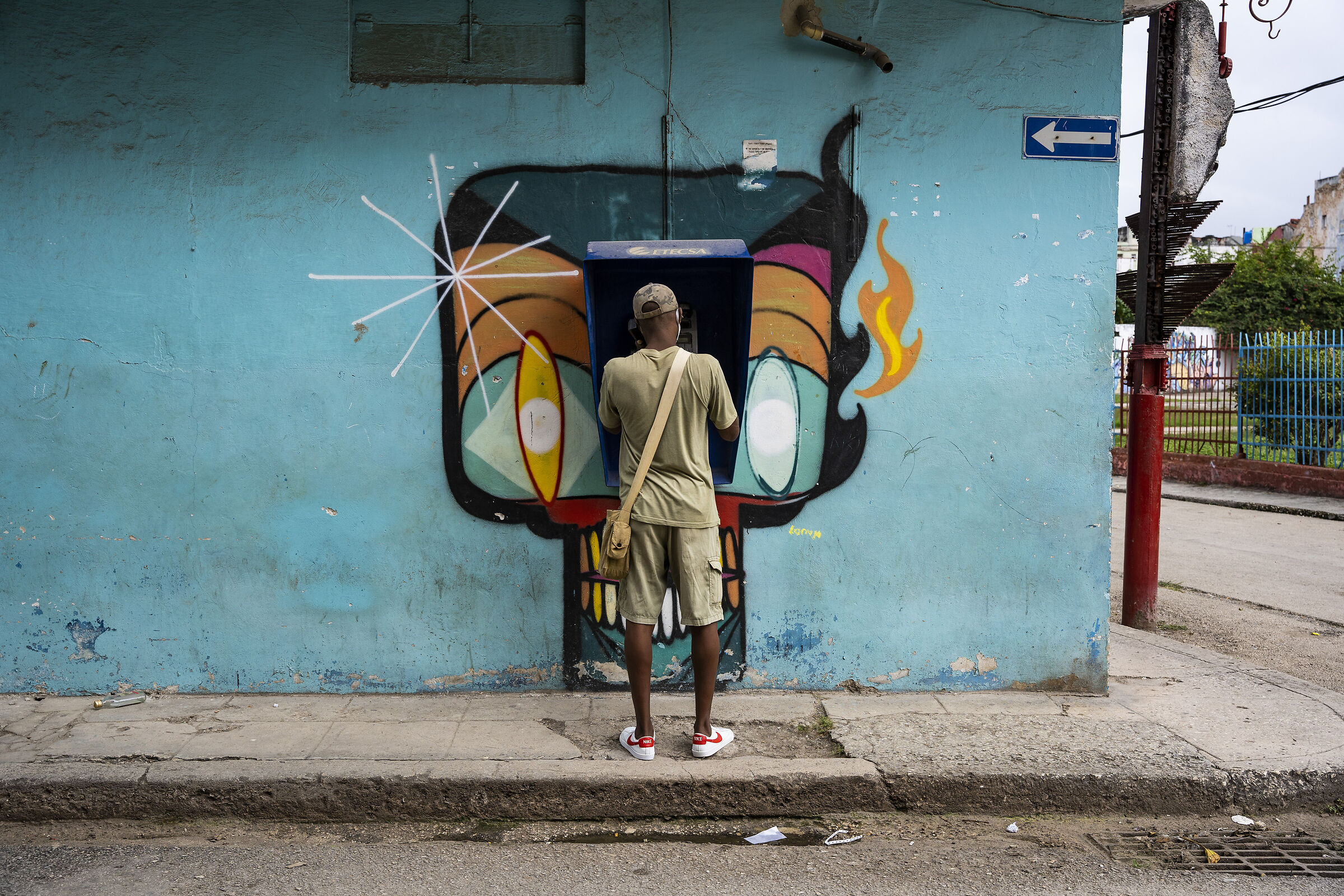 Cabina telefonica o macchina del tempo?