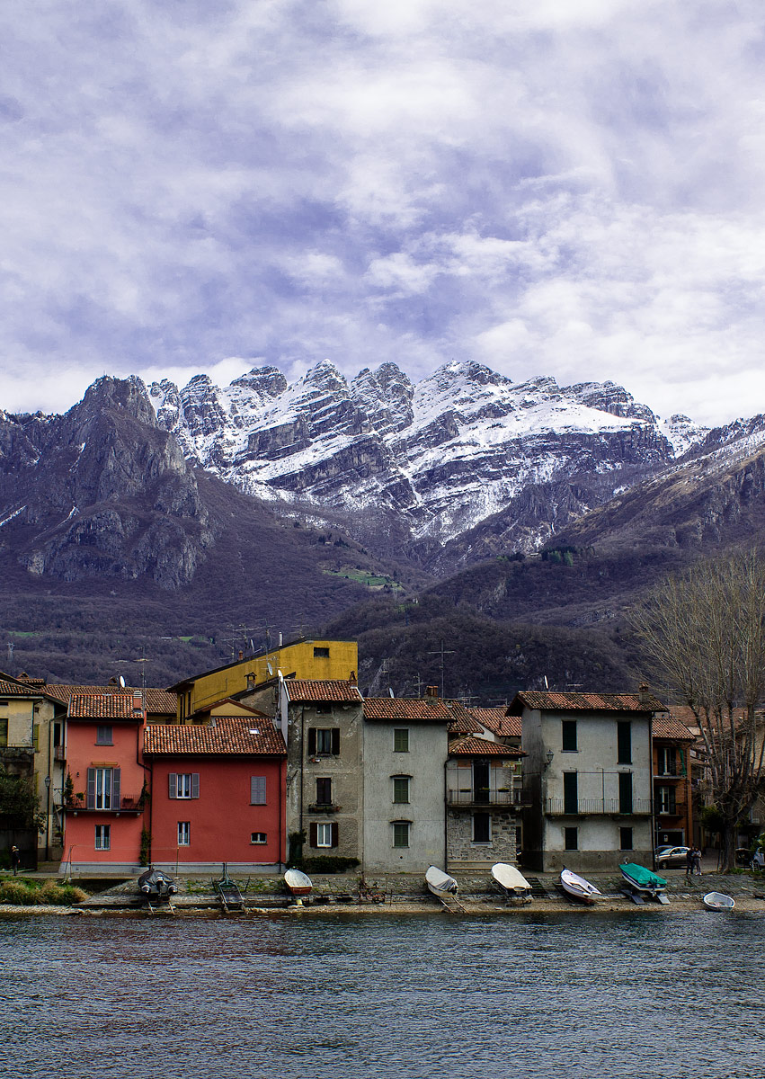 Pescarenico e il Resegone