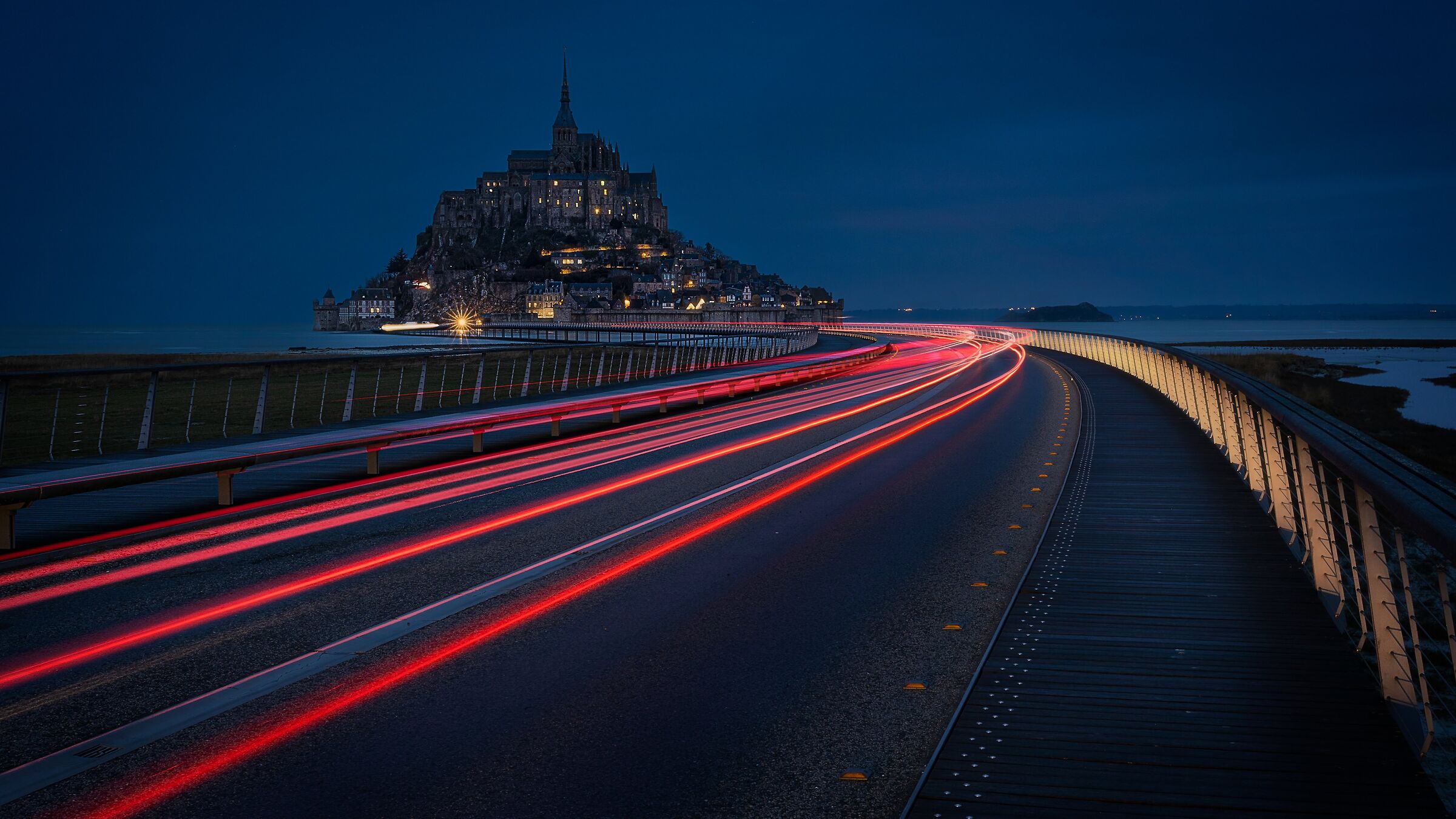 Light Trails @ Le Mont Saint Michel