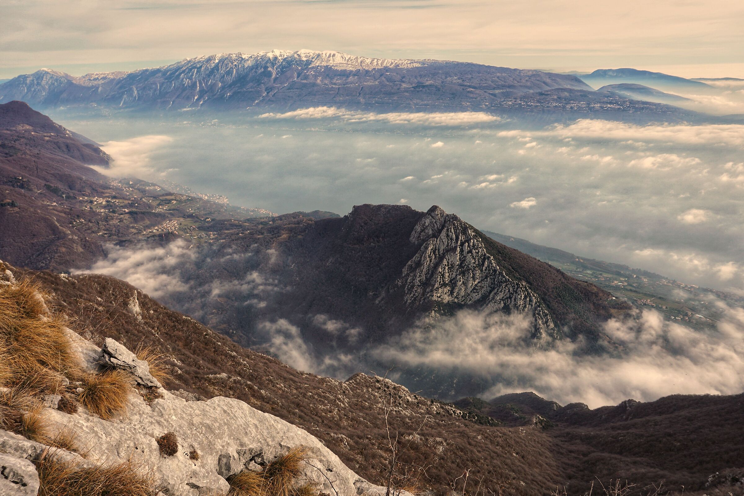 Monte Castello di Gaino from the east ridge of Pizzocolo