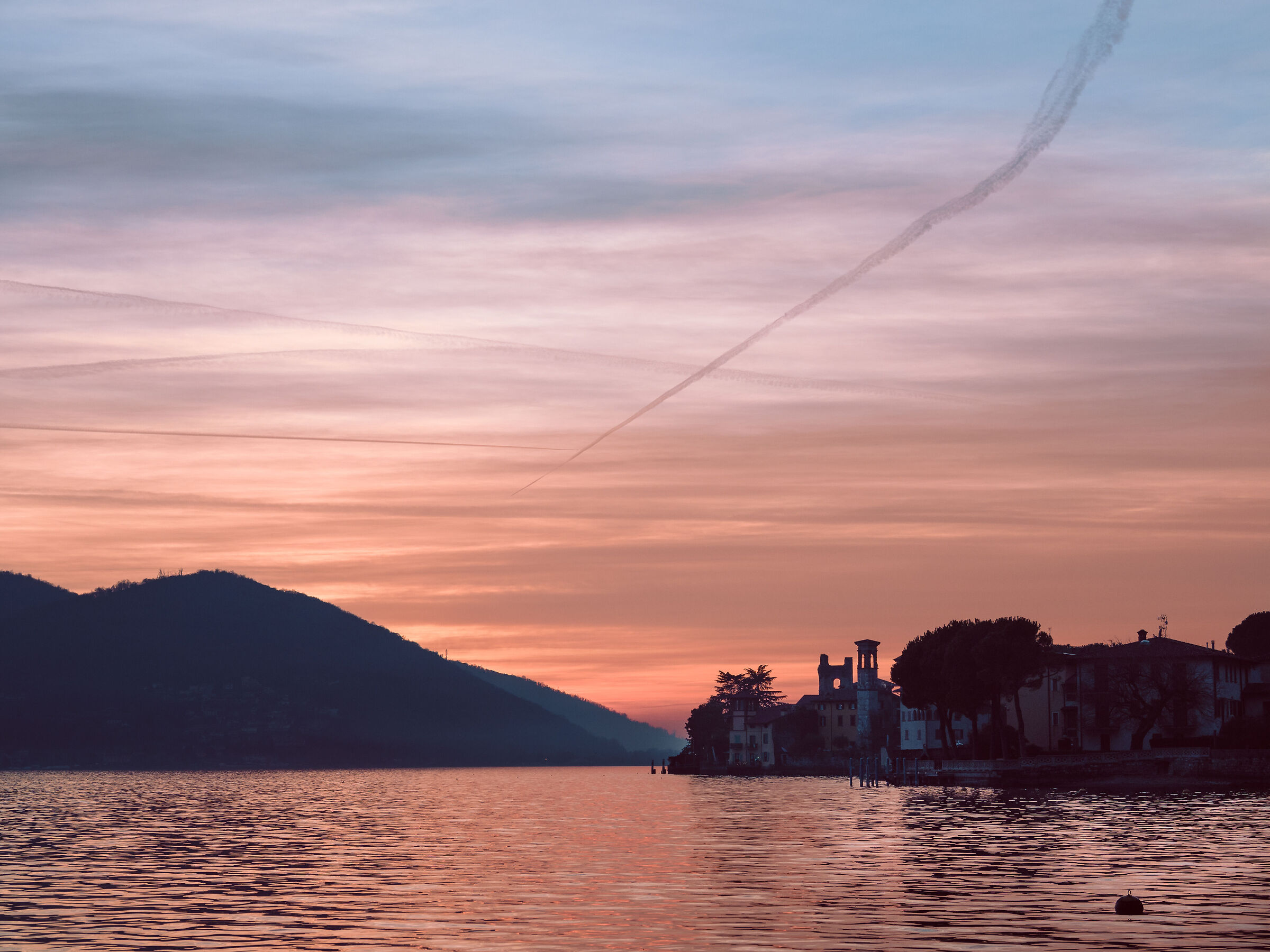 Tramonto sul lago d'Iseo