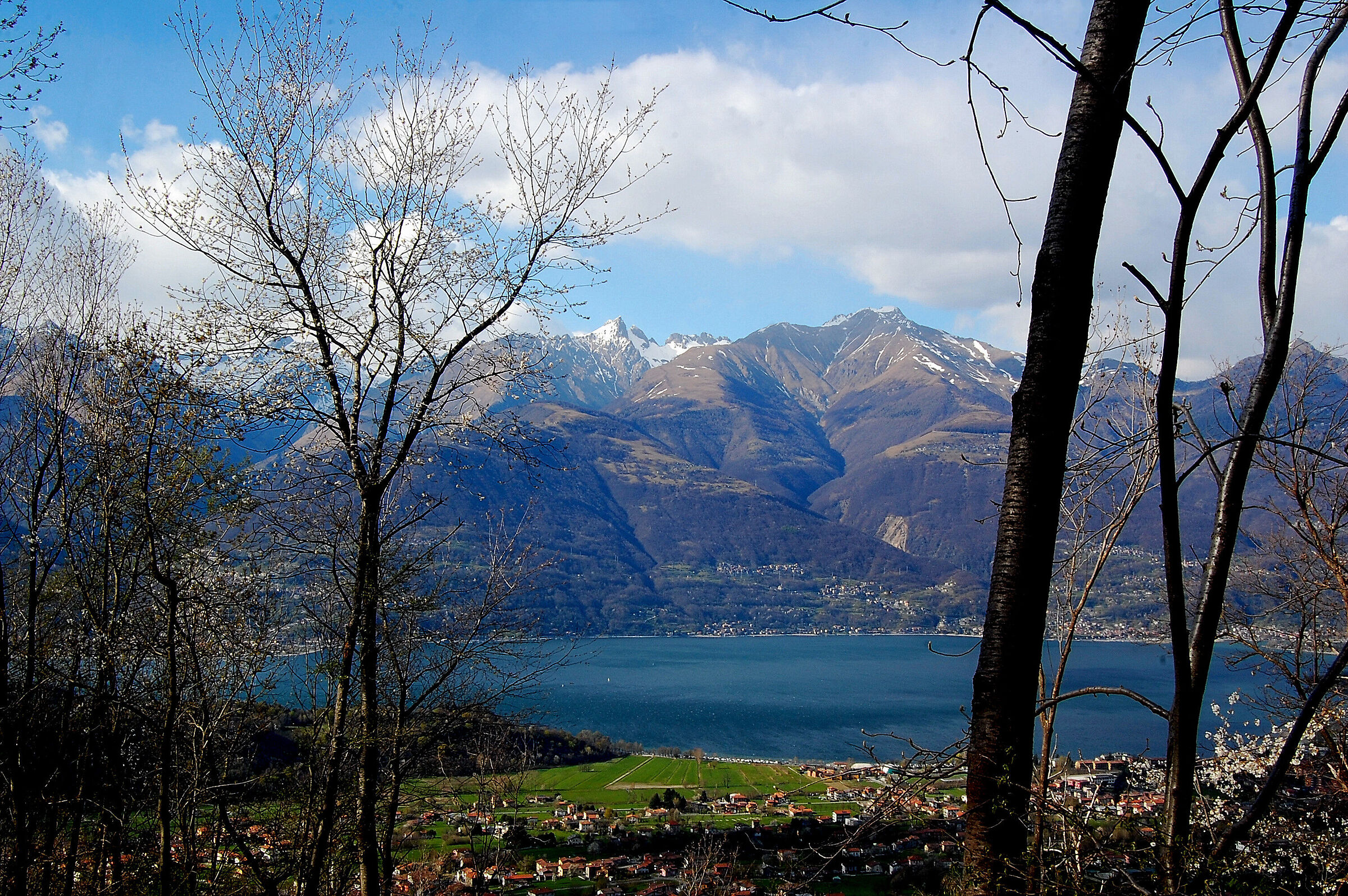 Lake Como: Piona. Early spring