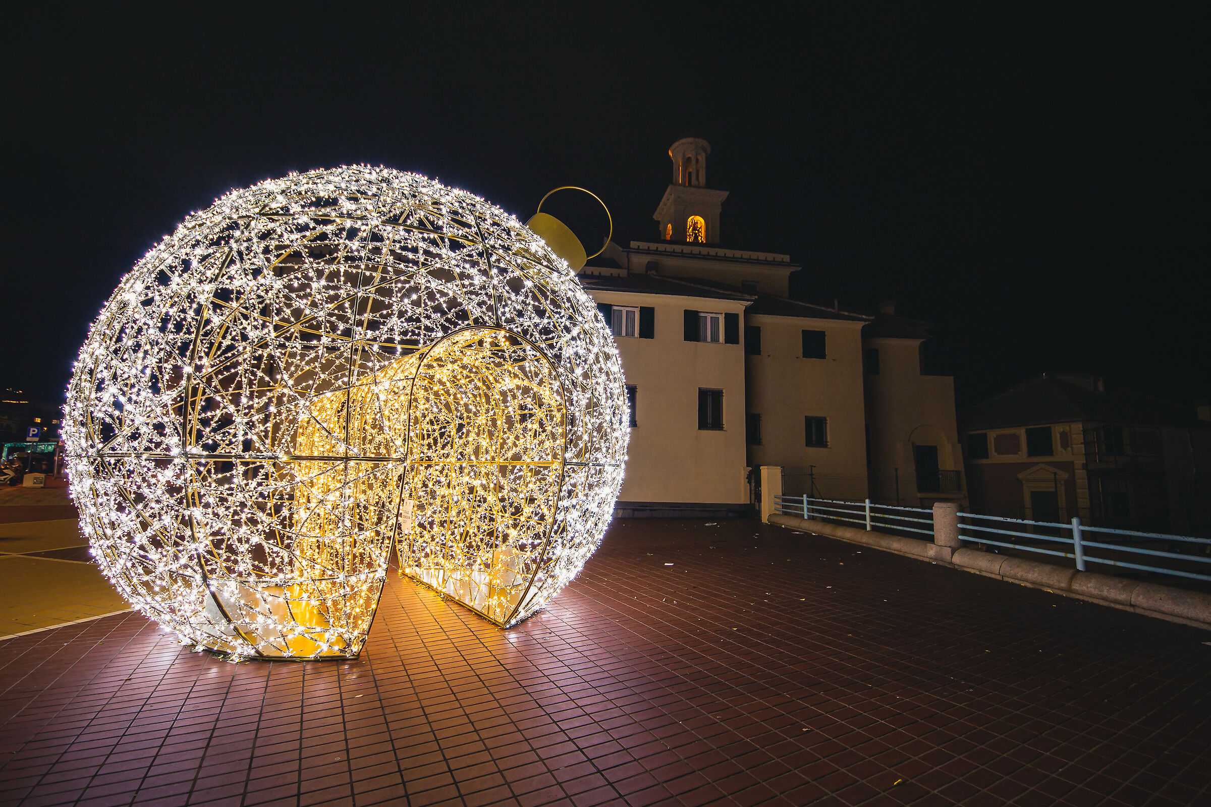 What balls Christmas