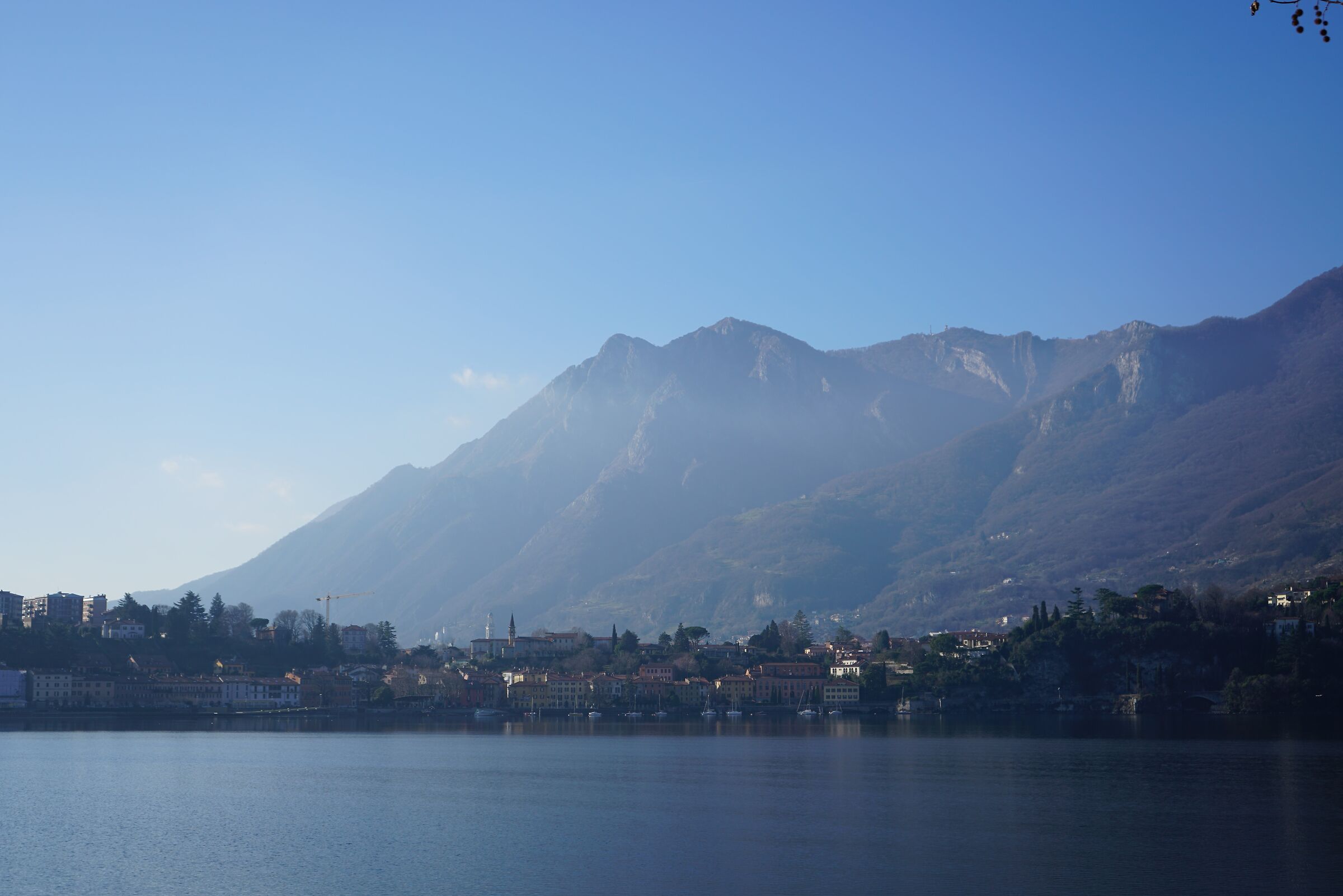 Lake Lecco January 2022