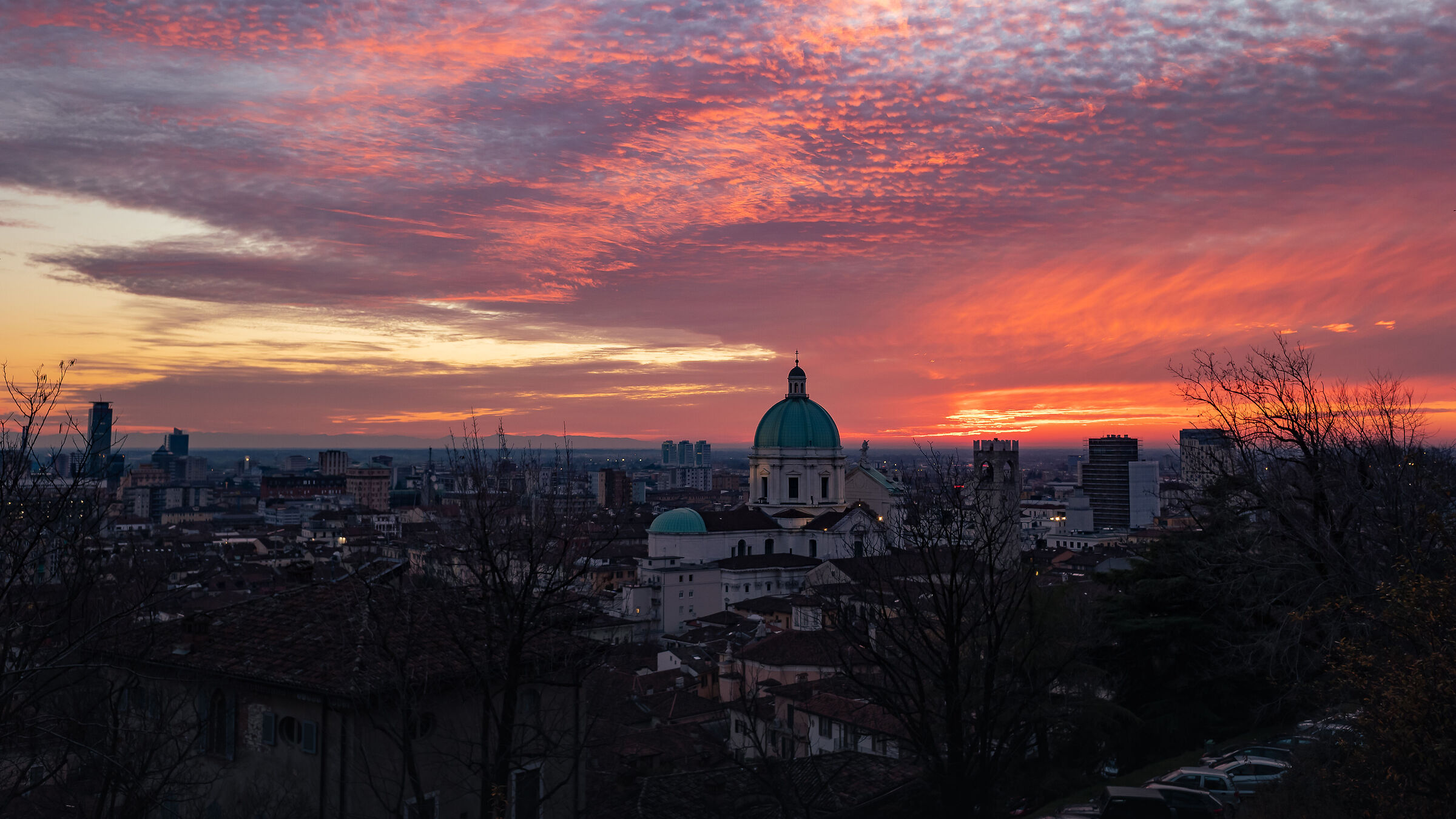 Il cielo è rosso sopra Brescia!