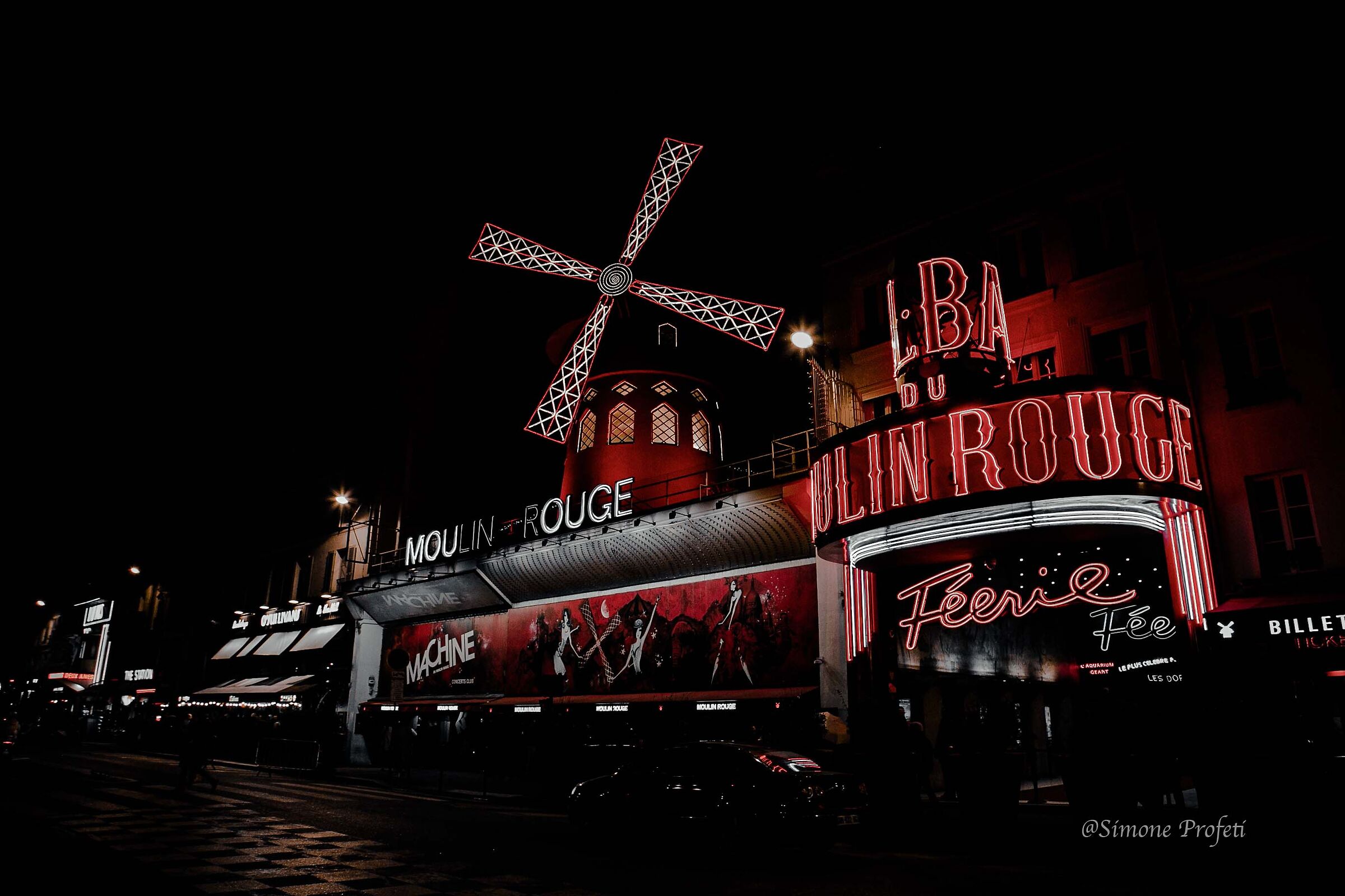 Mulin Rouge by the night
