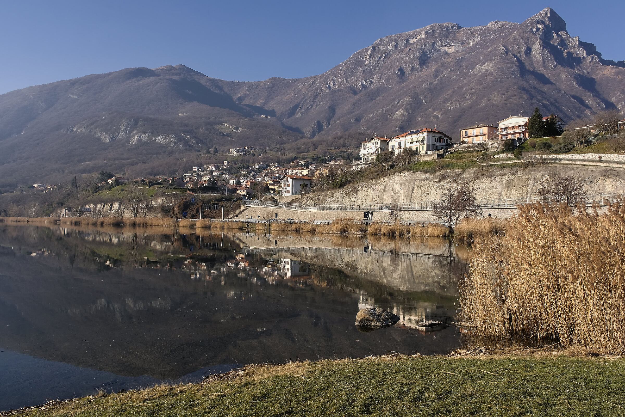 Civate ed il Lago di Annone