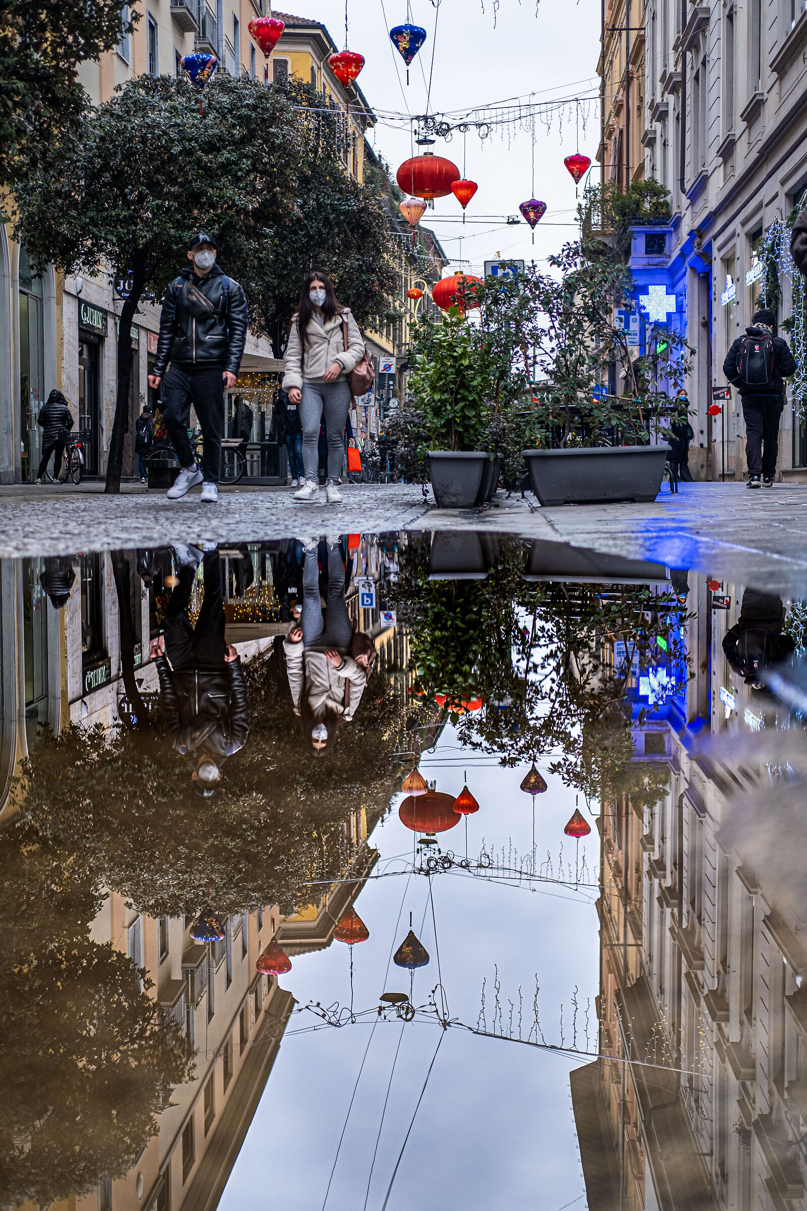 Riflessi - Via Paolo Sarpi Milan