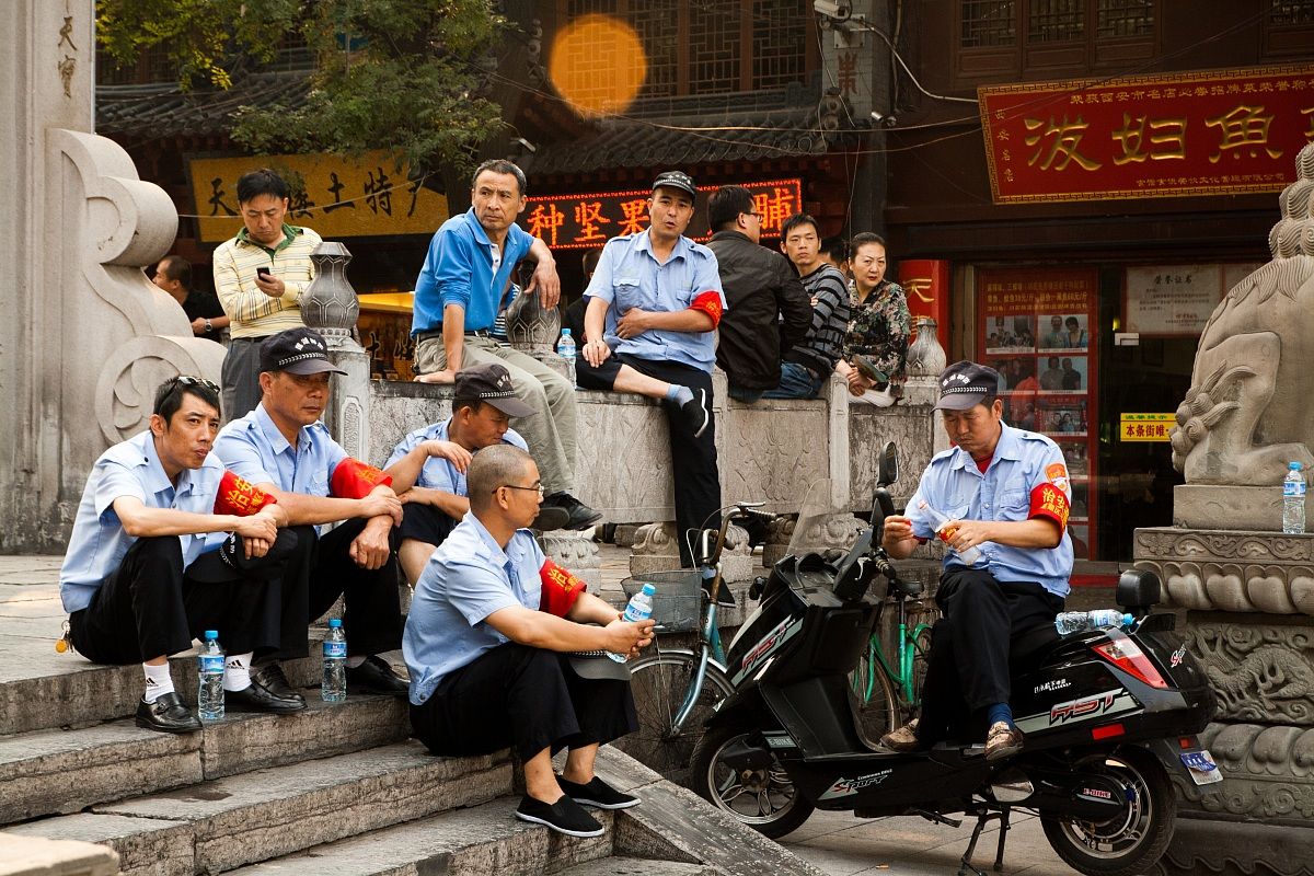 Guardia proletaria volontaria.