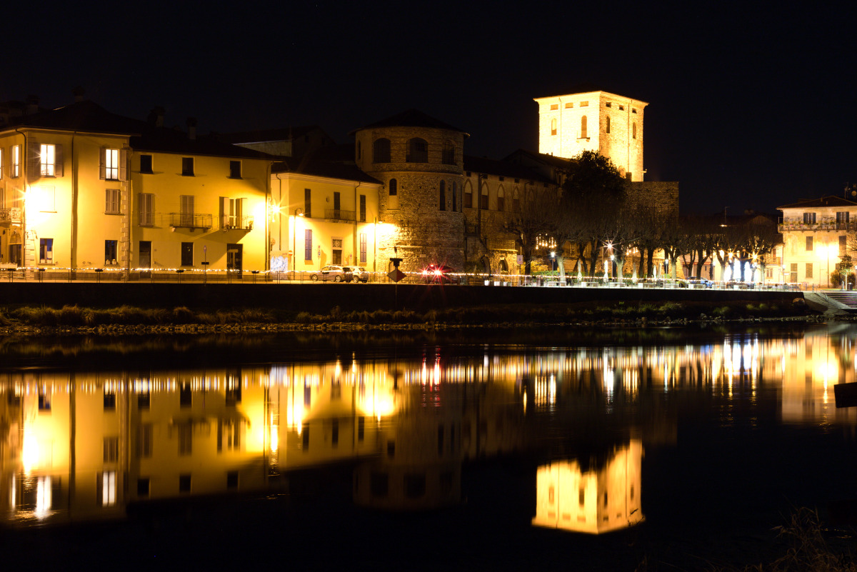 Brivio lights and reflections