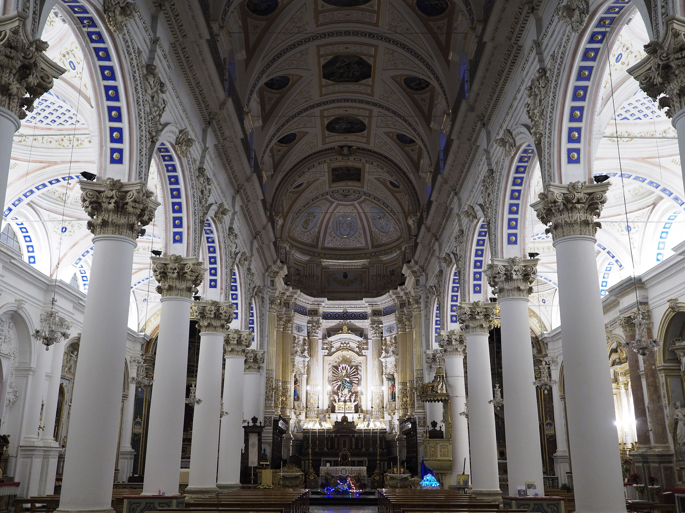 Navata centrale Chiesa di San Pietro - Modica