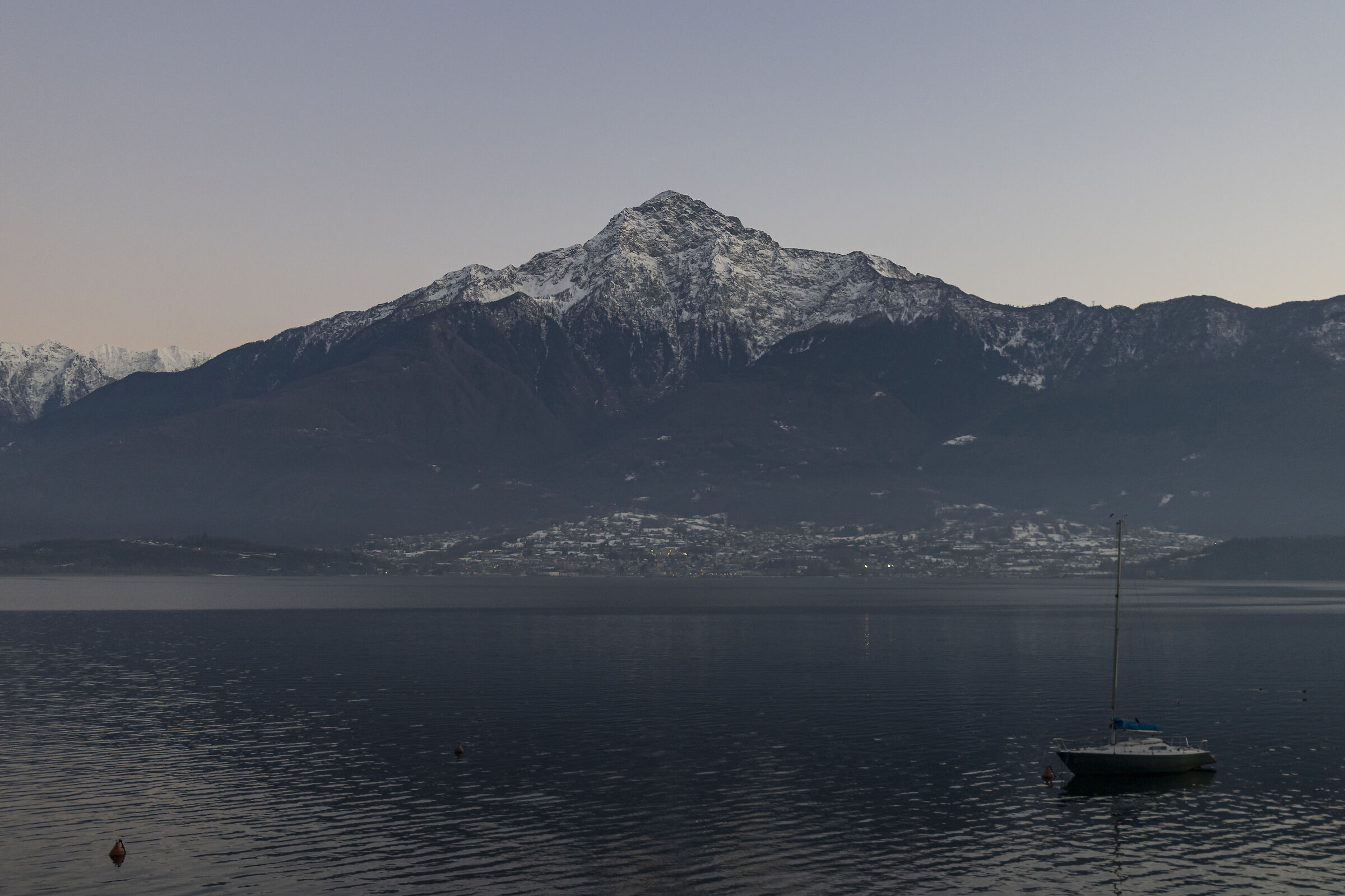 Boat in the middle of the lake