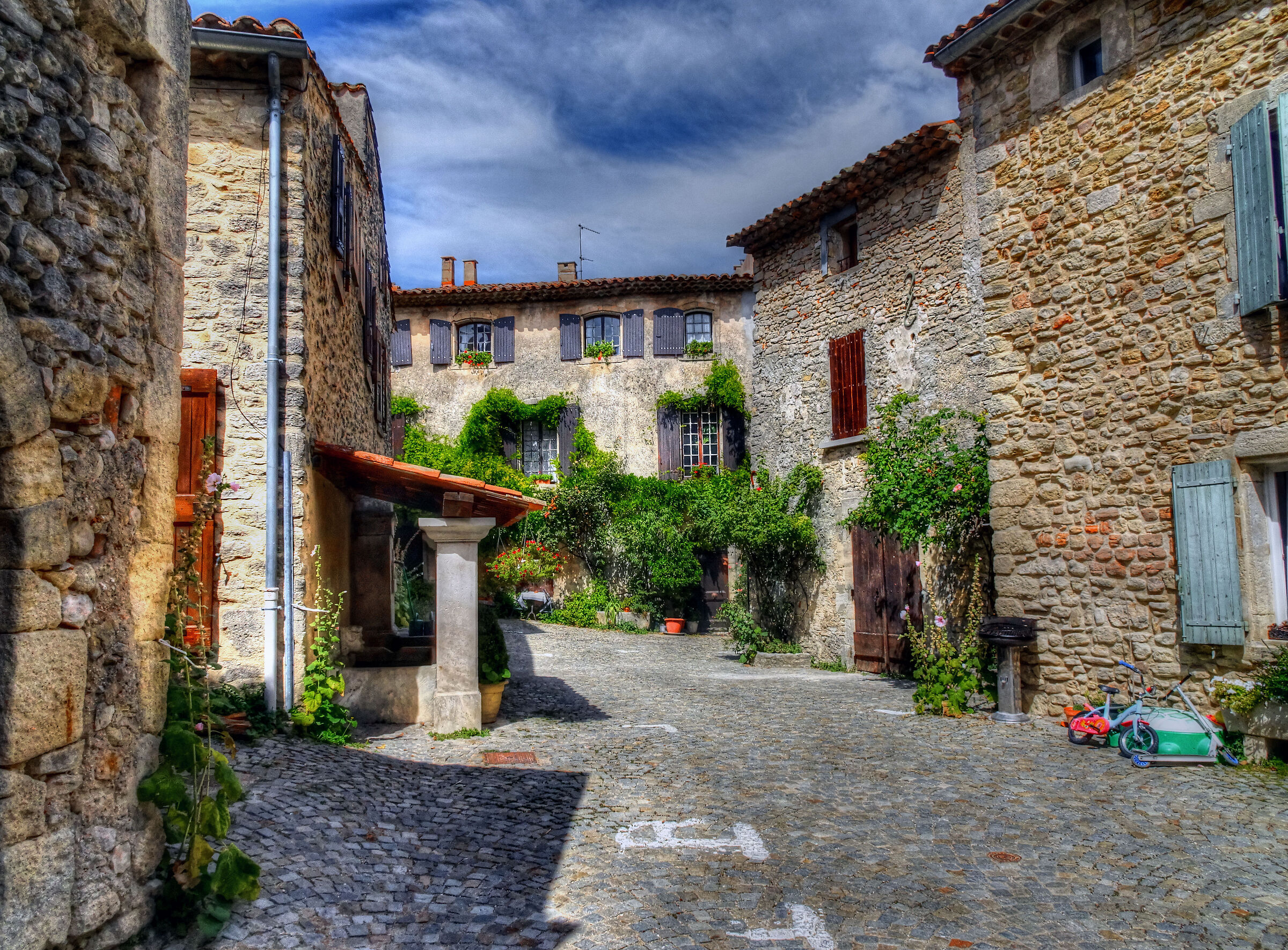 Auribeau "Colors of Provence"