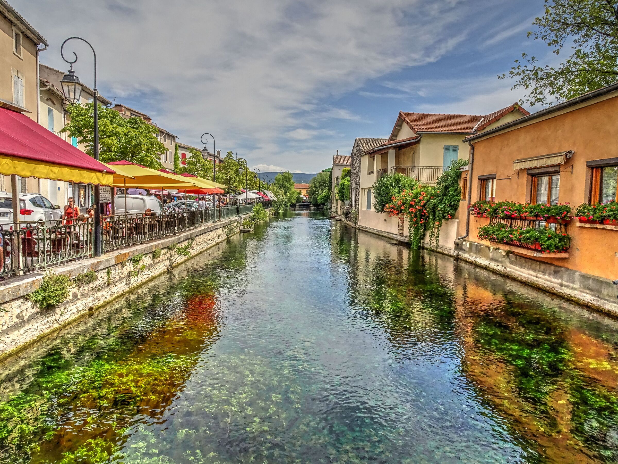 Fontaine de Vaucluse "Colors of Provence"