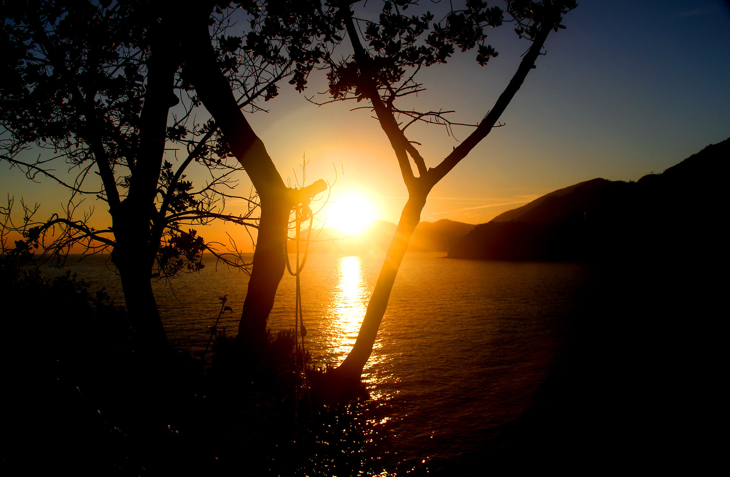 manarola - tramonto dalla scogliera