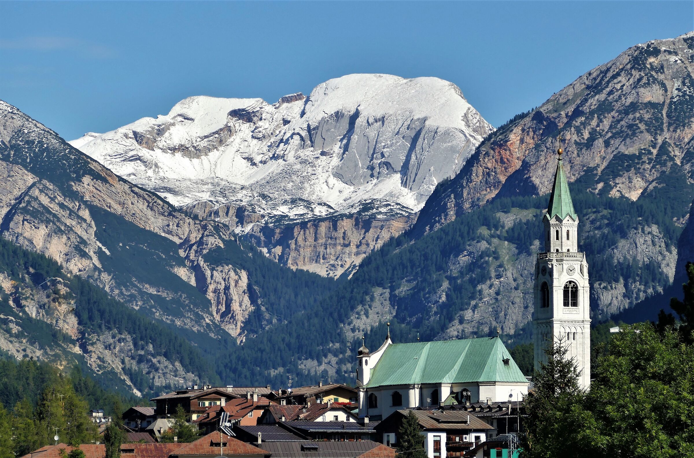 Cortina con la Croda del Becco