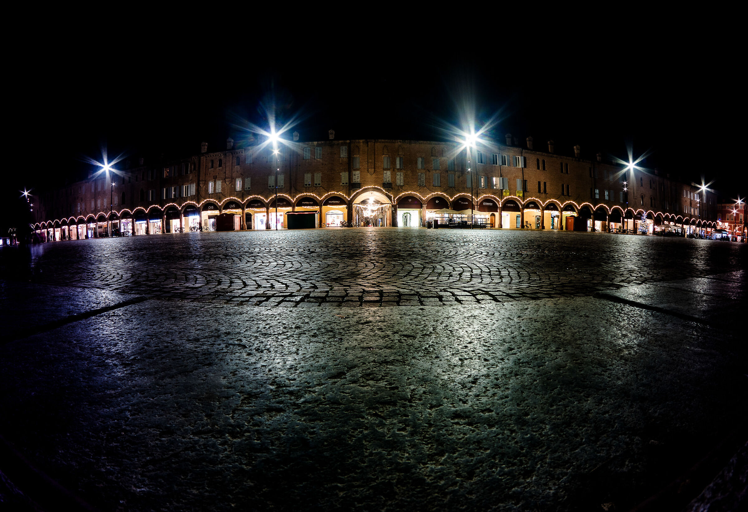 Carpi - Piazza Martiri