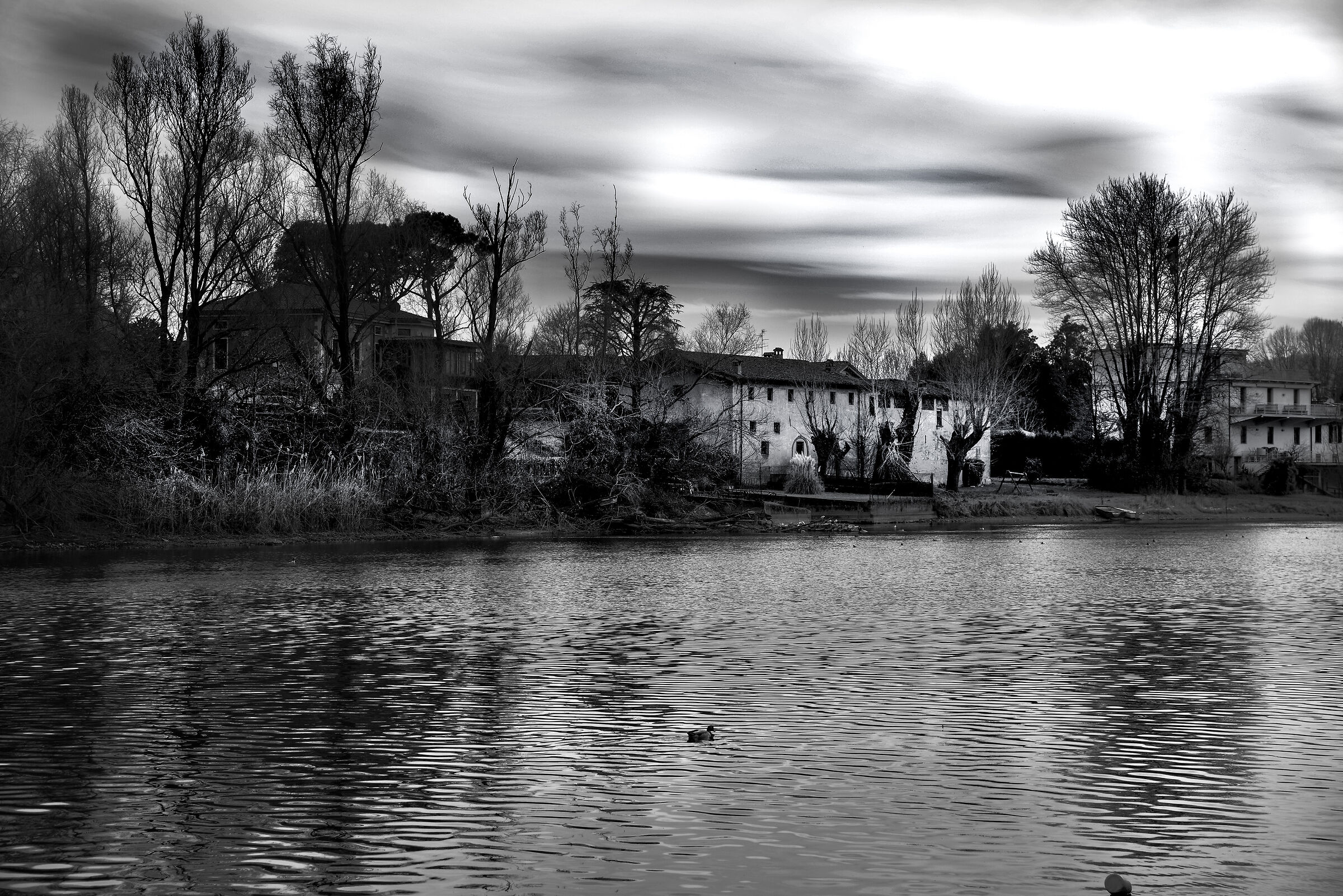 Towards greenhouse on the river